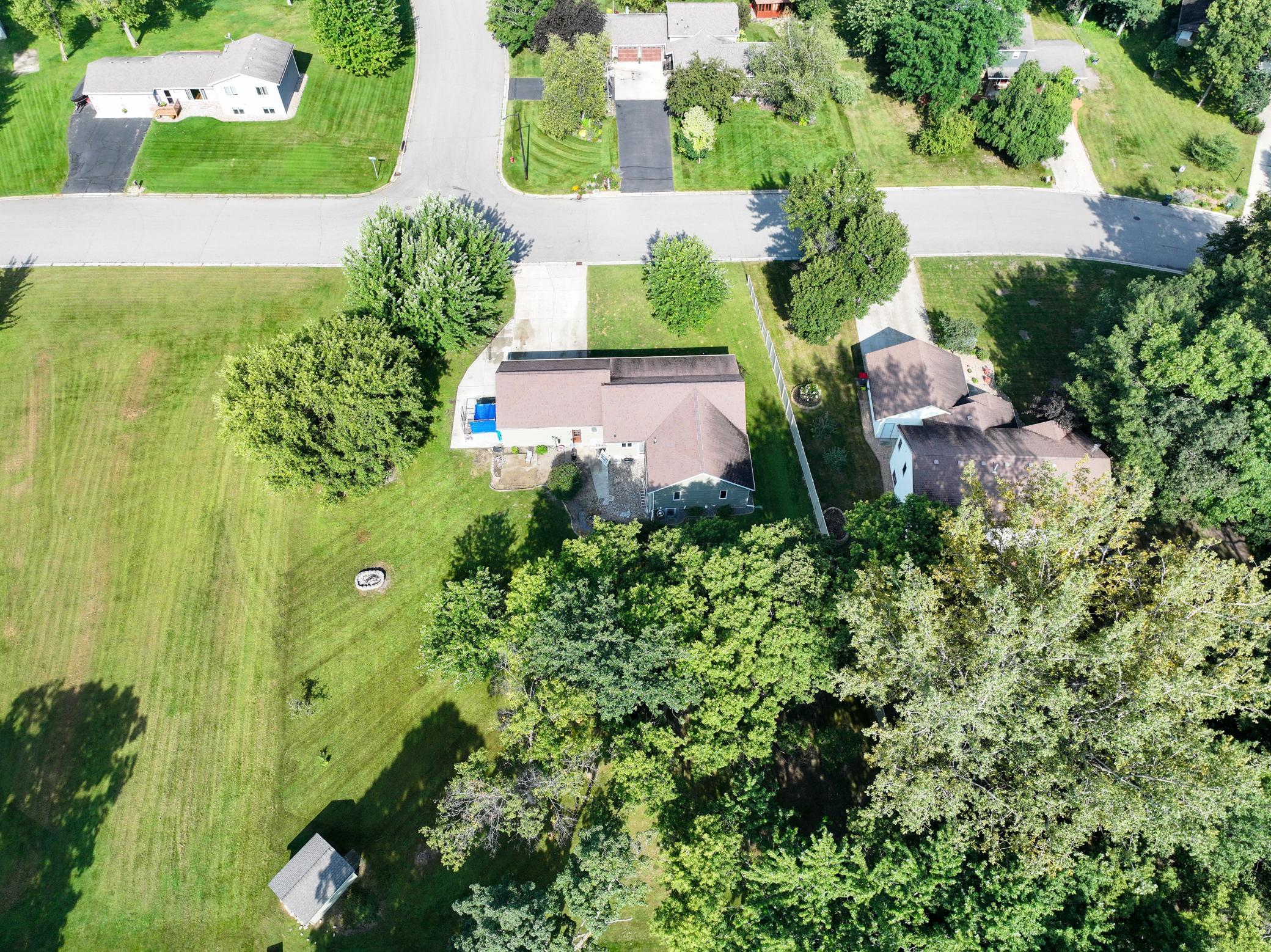 1996 single family home for sale at 901 Geneva Drive in Alexandria, MN — 4 bed, 3 bath (photo 59 of 67)