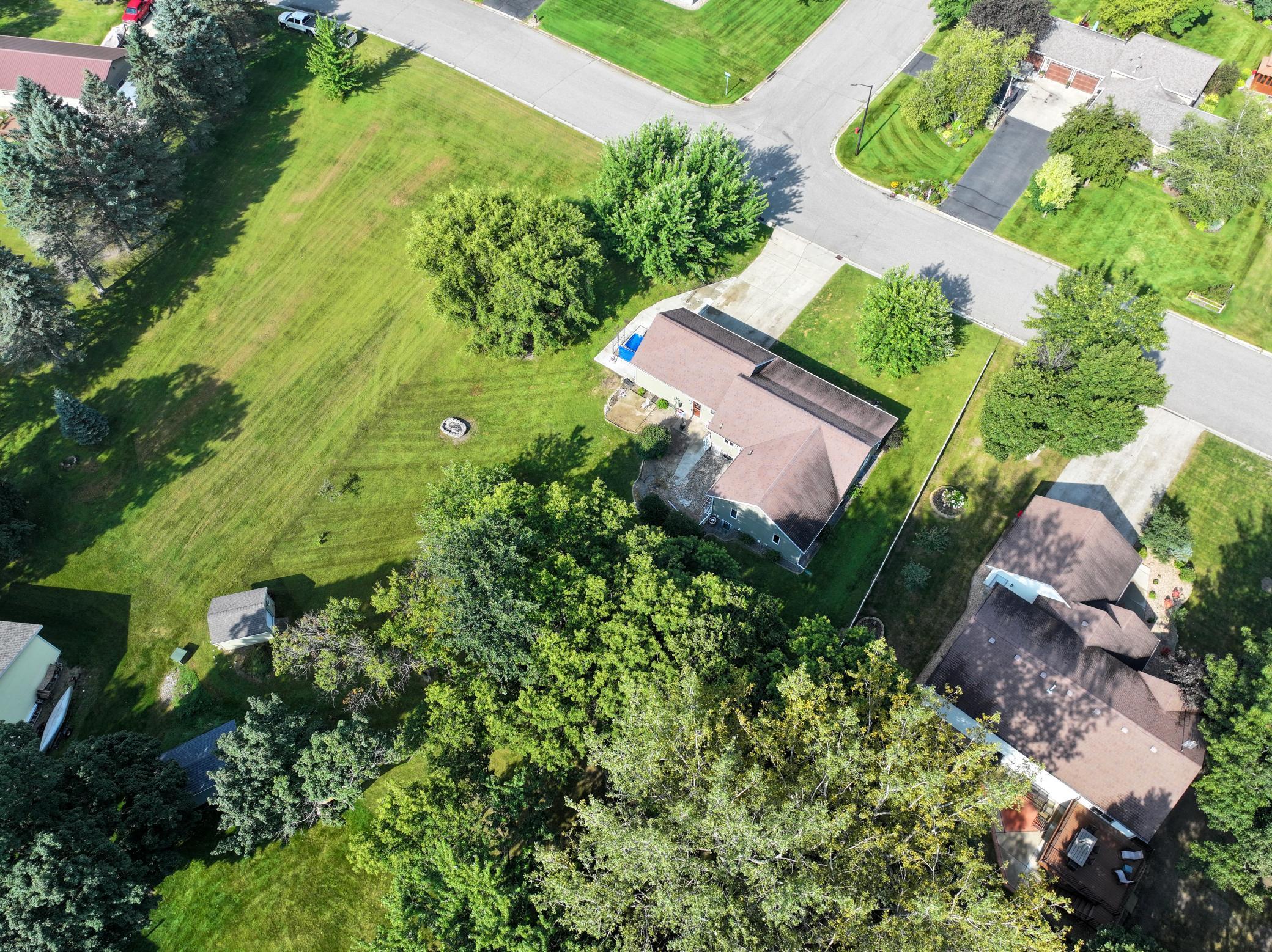1996 single family home for sale at 901 Geneva Drive in Alexandria, MN — 4 bed, 3 bath (photo 60 of 67)