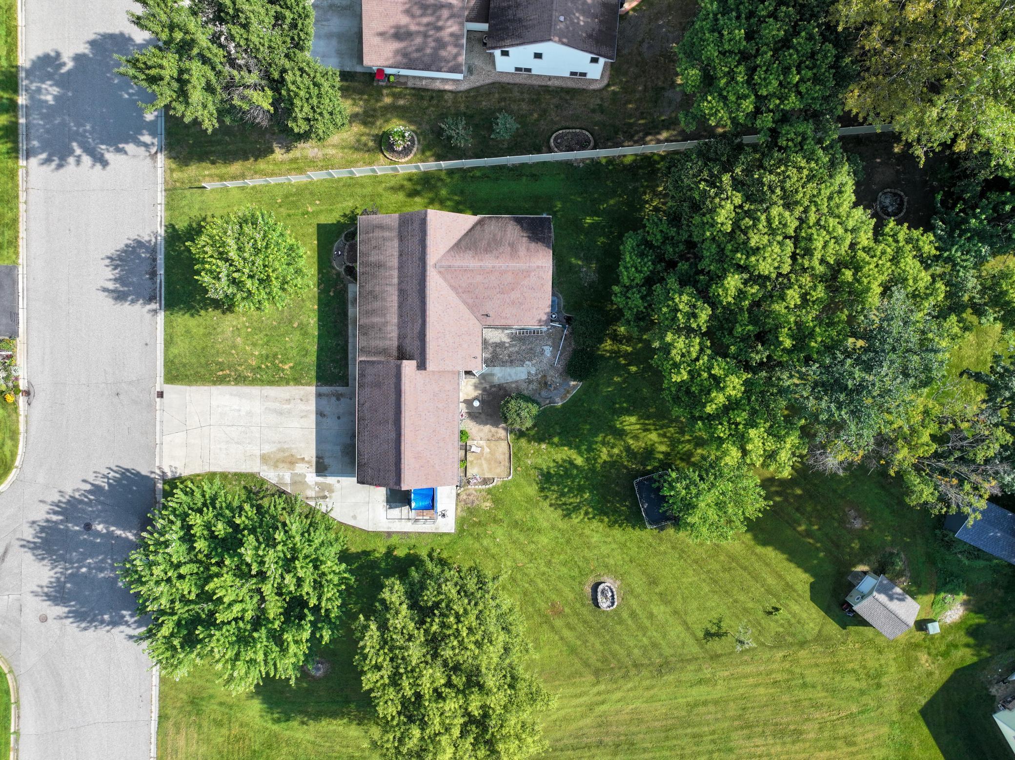 1996 single family home for sale at 901 Geneva Drive in Alexandria, MN — 4 bed, 3 bath (photo 63 of 67)