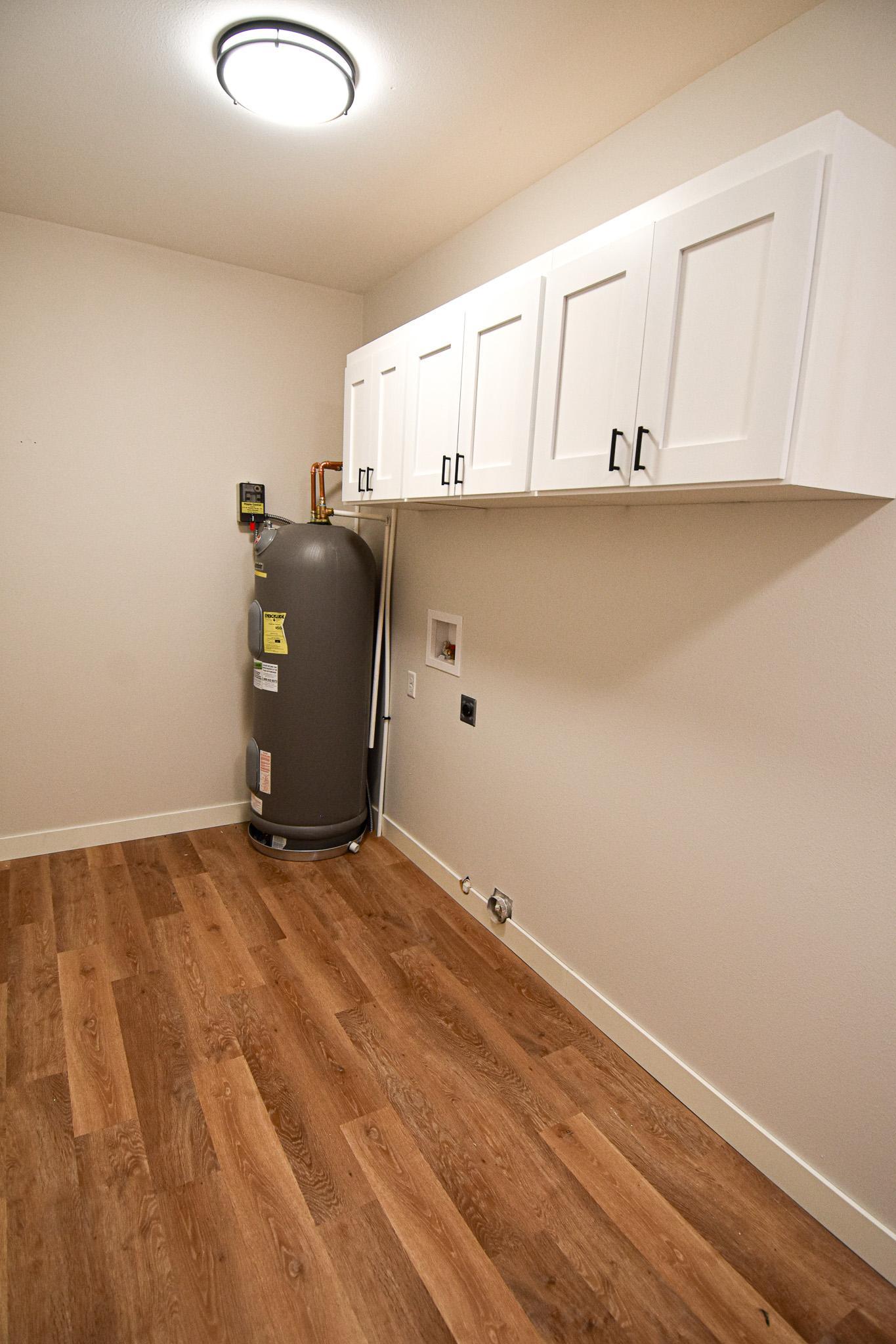 2023 single family home for sale at 4331 State Hwy 11 in Karlstad, MN — 3 bed, 2 bath (photo 9 of 60)