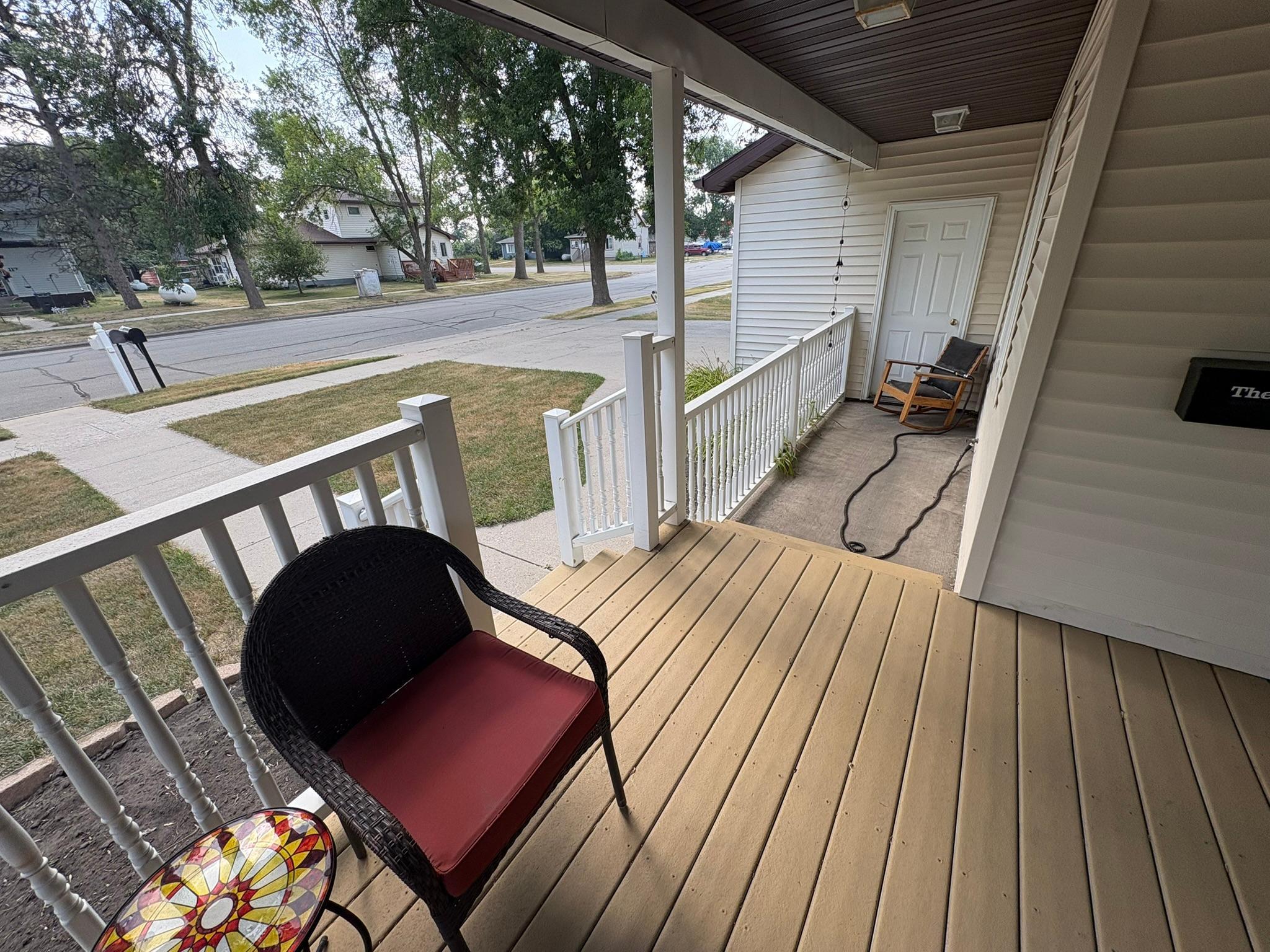 1914 single family home for sale at 116 3rd Street E in Halstad, MN — 3 bed, 2 bath (photo 11 of 41)