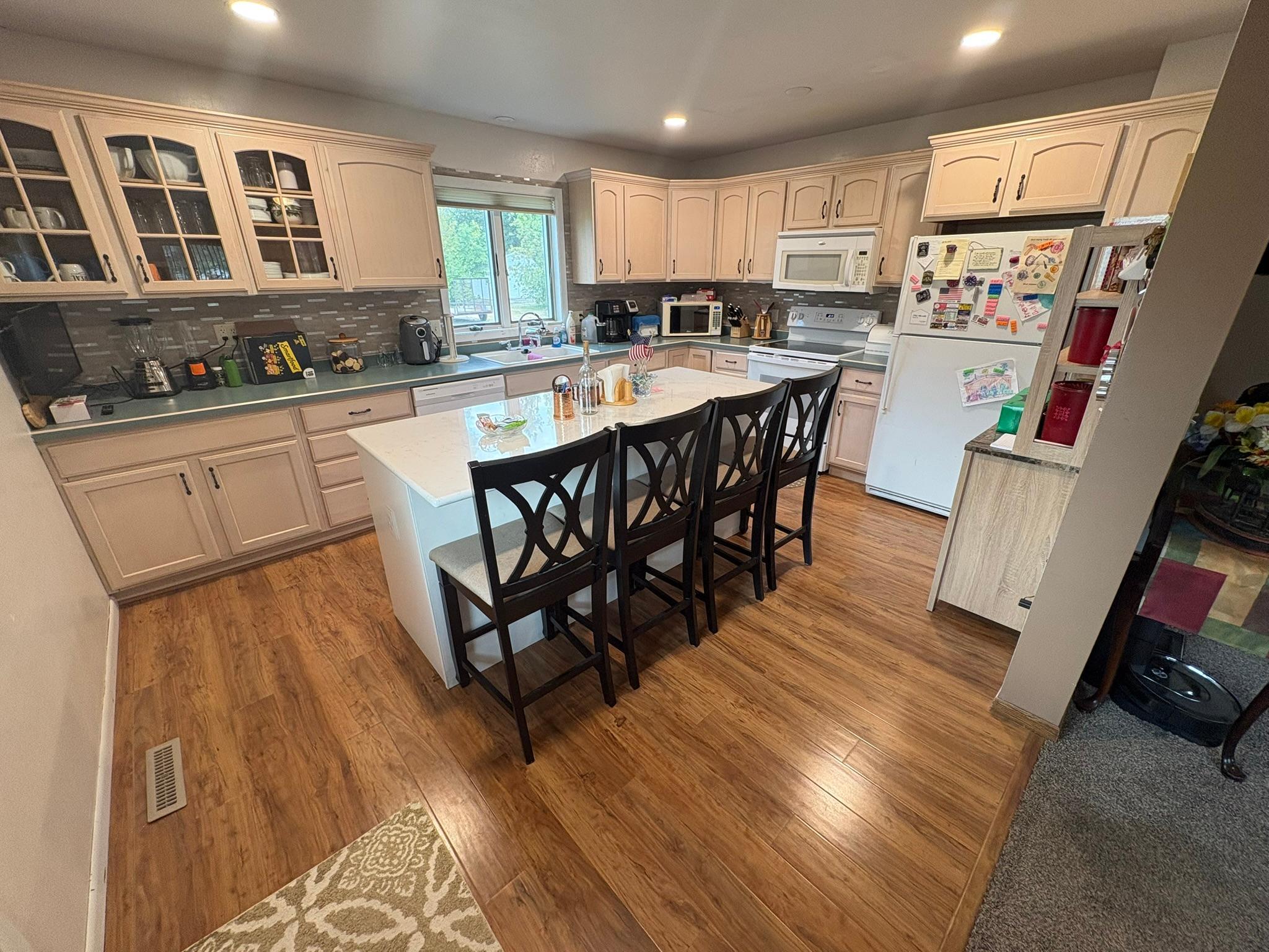 1914 single family home for sale at 116 3rd Street E in Halstad, MN — 3 bed, 2 bath (photo 12 of 41)
