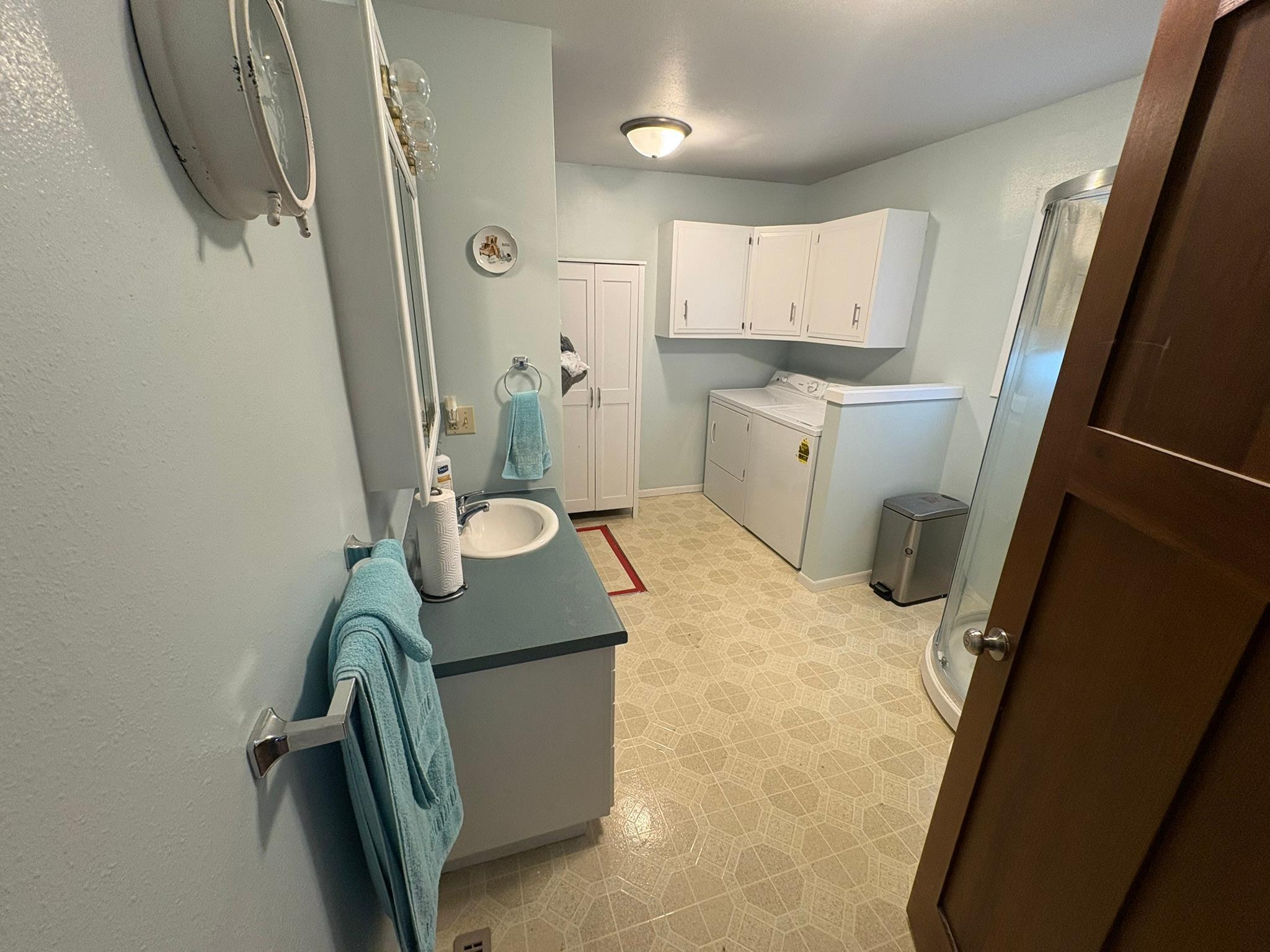 1914 single family home for sale at 116 3rd Street E in Halstad, MN — 3 bed, 2 bath (photo 26 of 41)