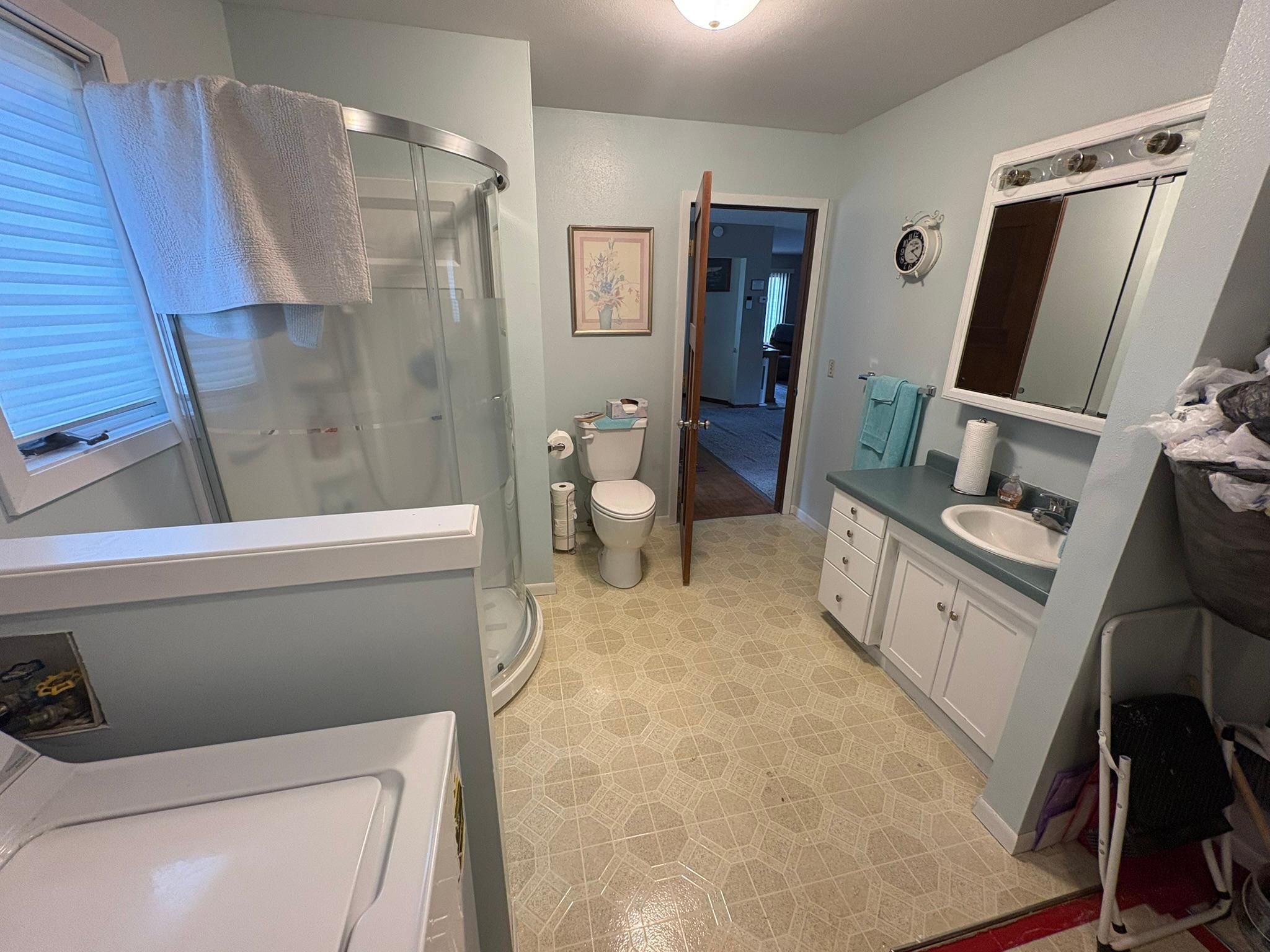 1914 single family home for sale at 116 3rd Street E in Halstad, MN — 3 bed, 2 bath (photo 27 of 41)