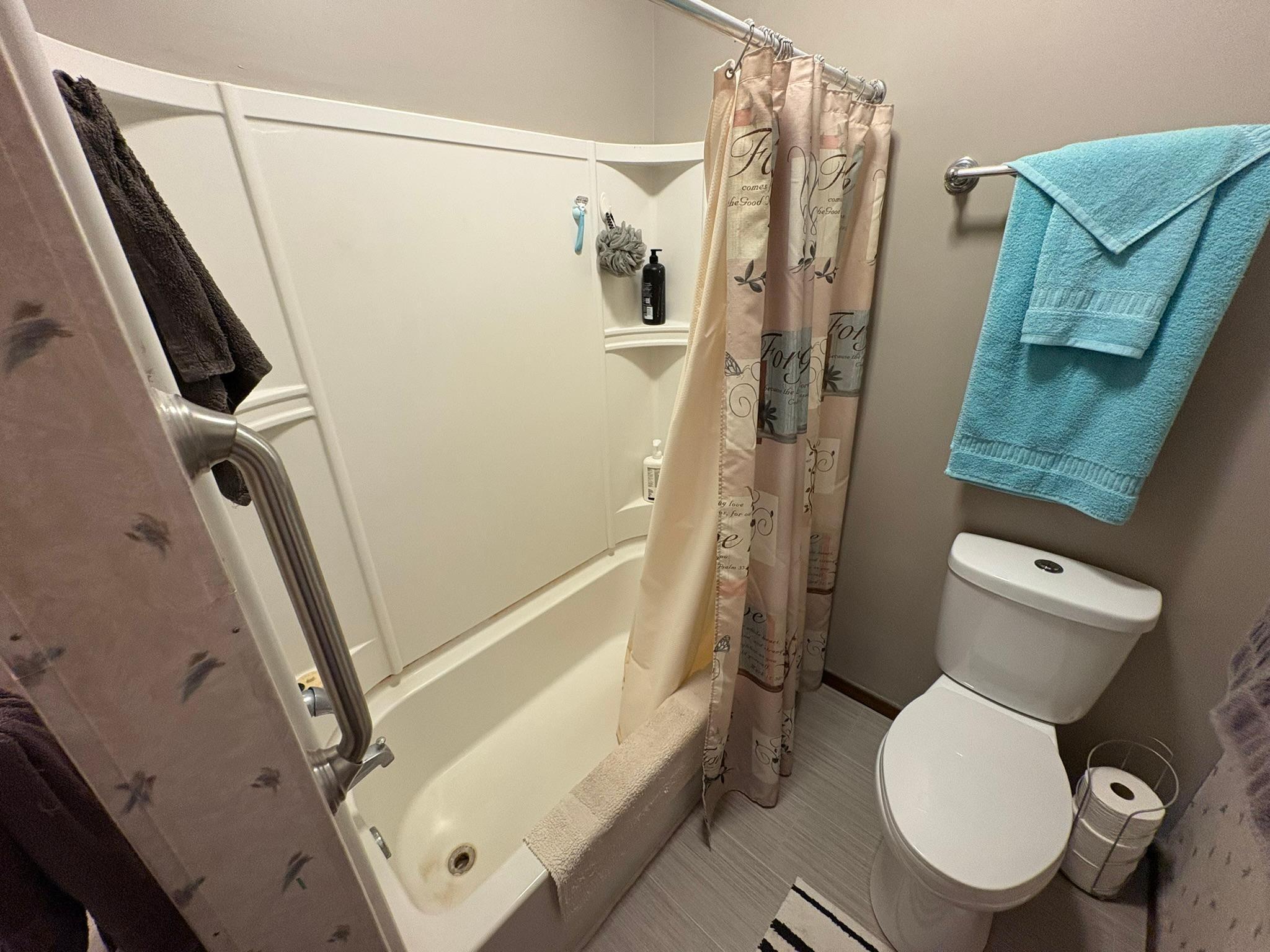 1914 single family home for sale at 116 3rd Street E in Halstad, MN — 3 bed, 2 bath (photo 30 of 41)