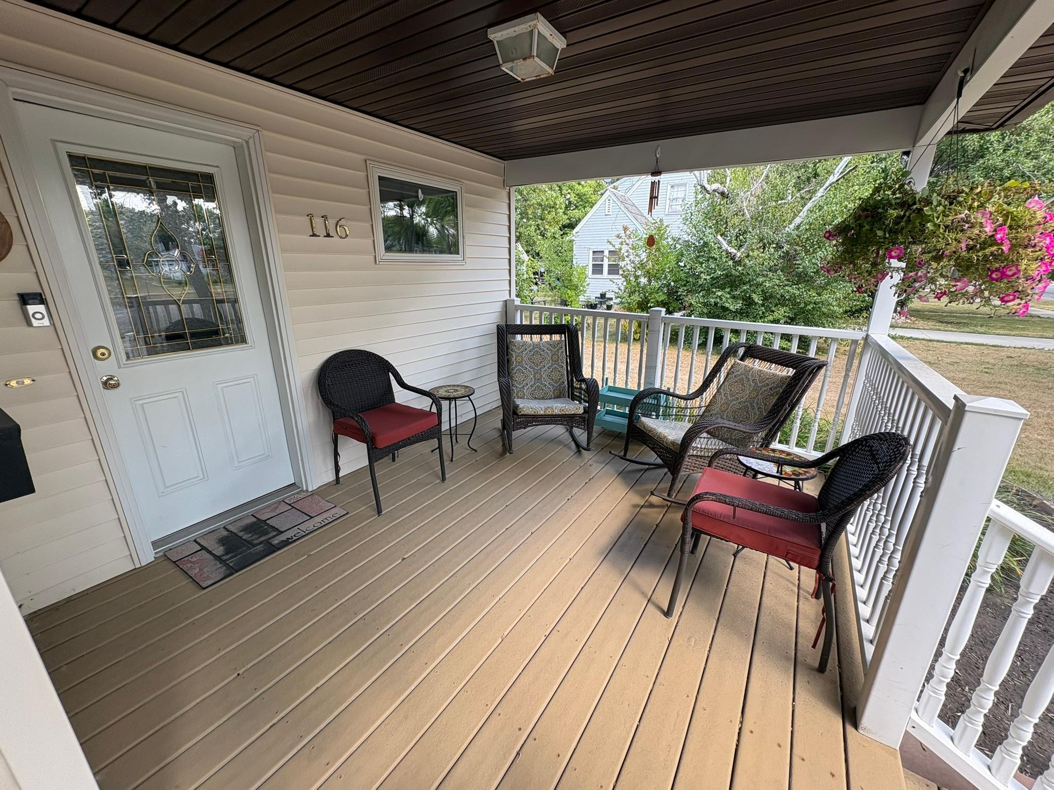 1914 single family home for sale at 116 3rd Street E in Halstad, MN — 3 bed, 2 bath (photo 10 of 41)
