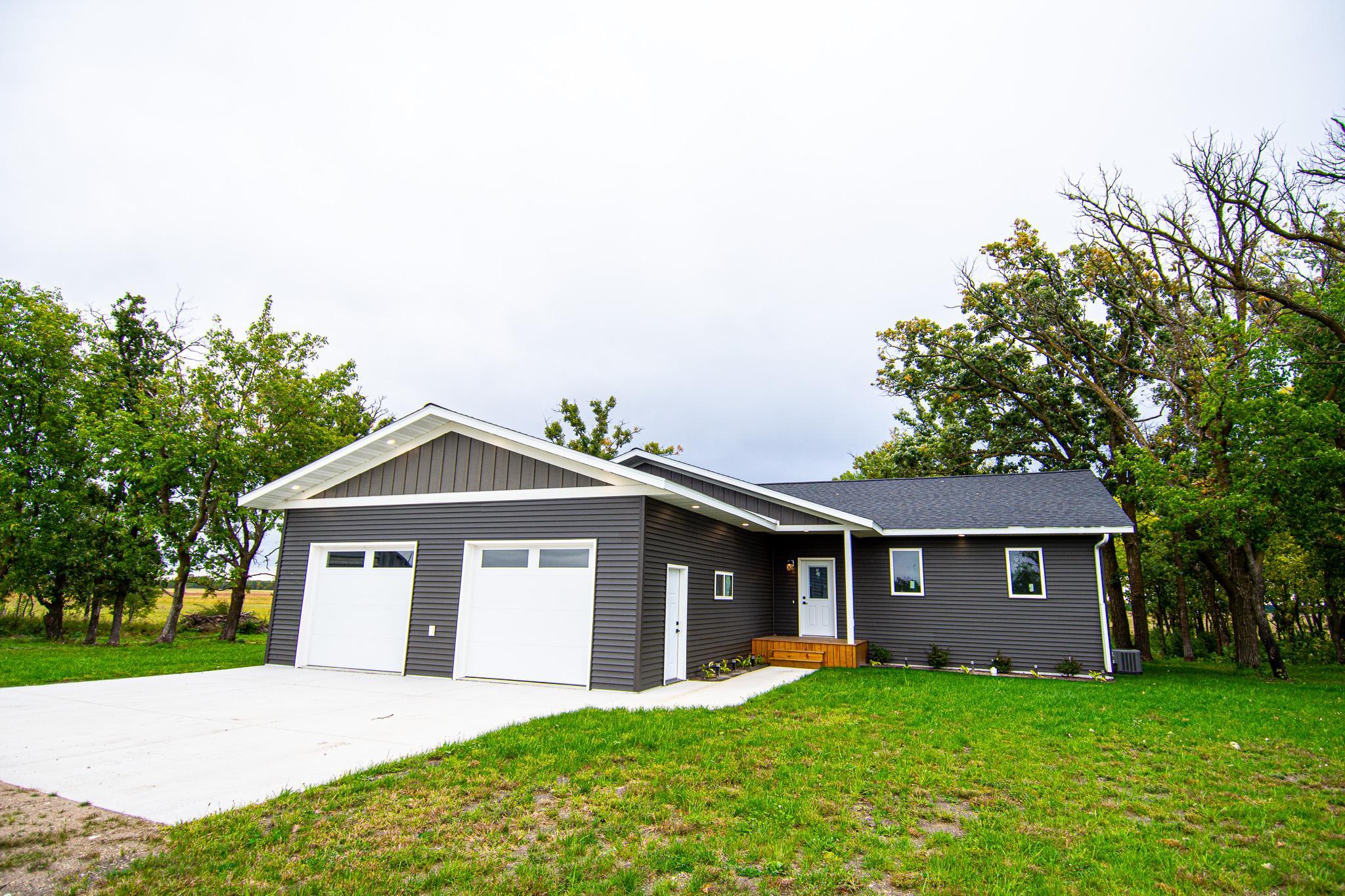 2023 single family home for sale at 4341 State Hwy 11 in Karlstad, MN — 3 bed, 2 bath