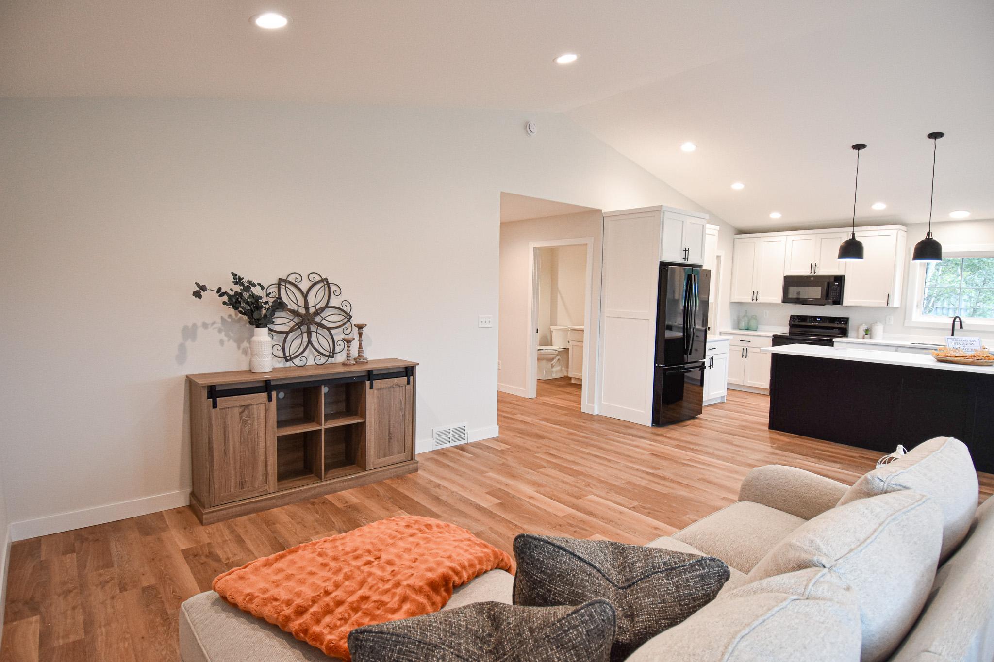 2024 townhouse for sale at 4363B State Hwy 11 in Karlstad, MN — 3 bed, 2 bath (photo 11 of 48)