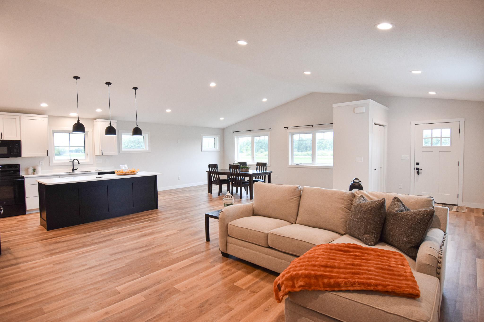 2024 townhouse for sale at 4363B State Hwy 11 in Karlstad, MN — 3 bed, 2 bath (photo 14 of 48)