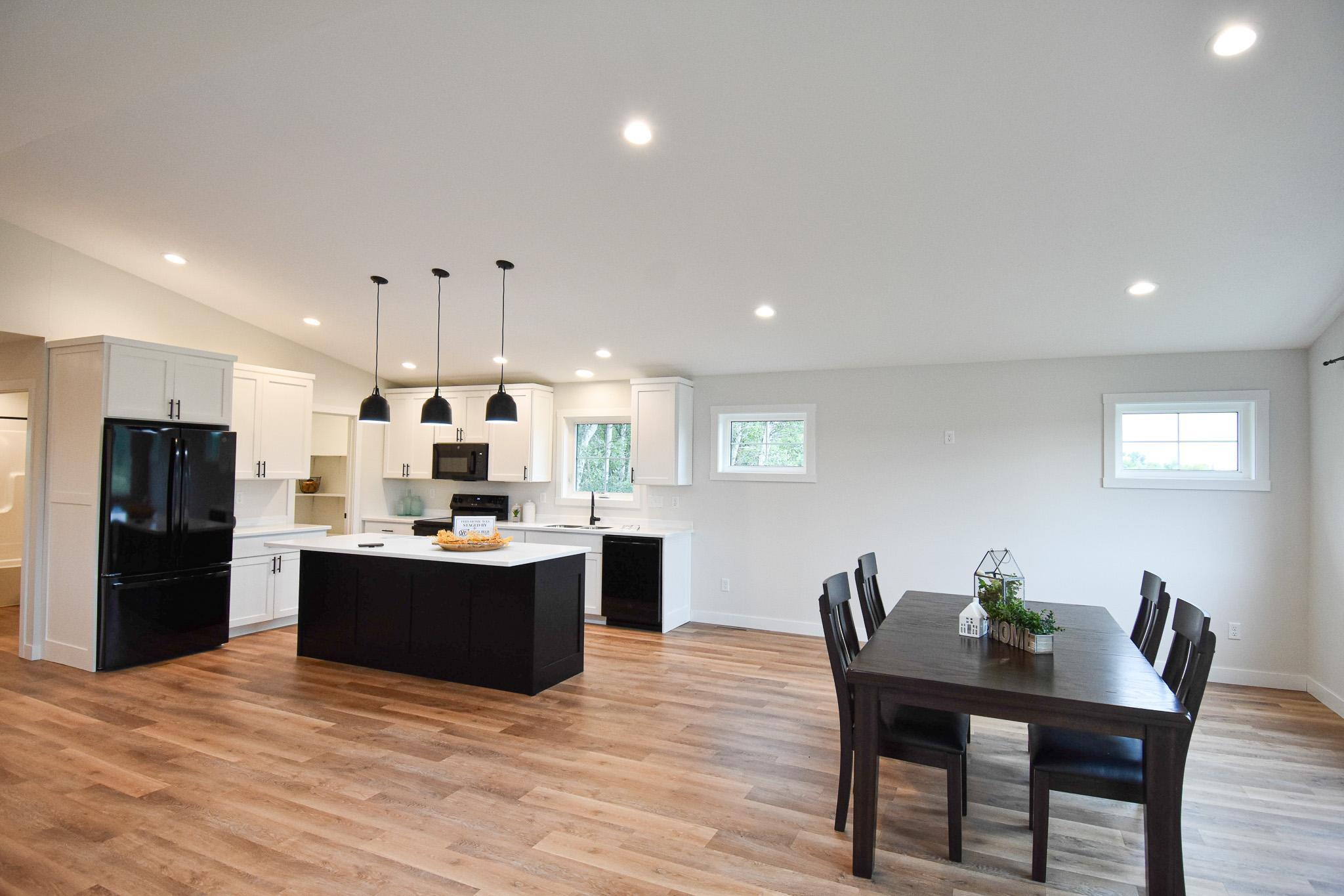 2024 townhouse for sale at 4363B State Hwy 11 in Karlstad, MN — 3 bed, 2 bath (photo 15 of 48)