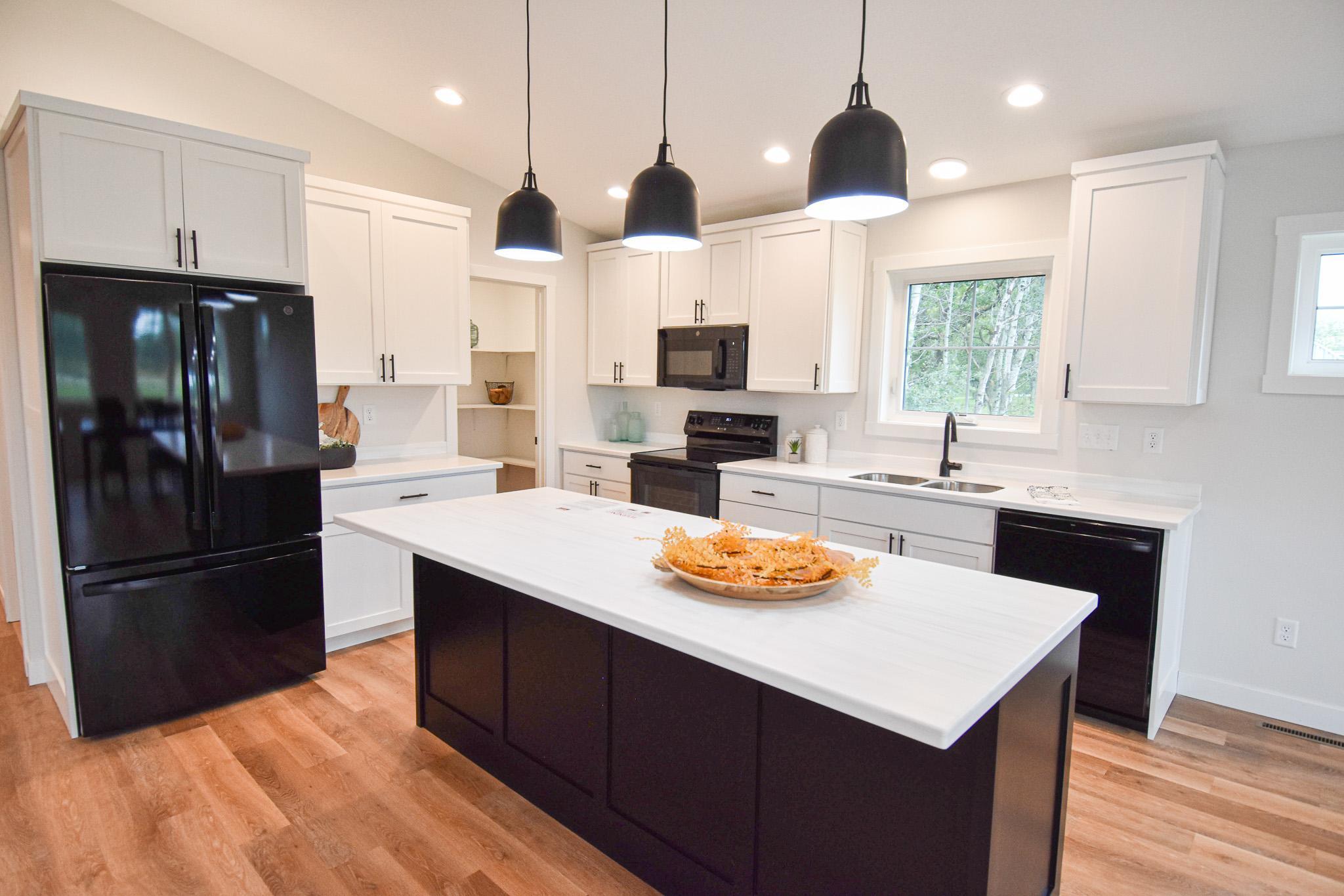 2024 townhouse for sale at 4363B State Hwy 11 in Karlstad, MN — 3 bed, 2 bath (photo 20 of 48)