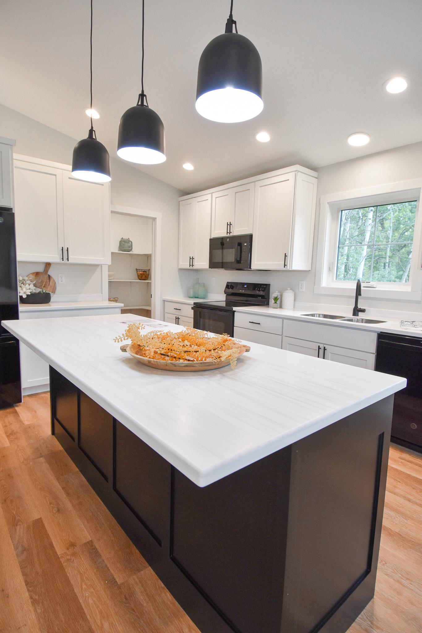 2024 townhouse for sale at 4363B State Hwy 11 in Karlstad, MN — 3 bed, 2 bath (photo 21 of 48)