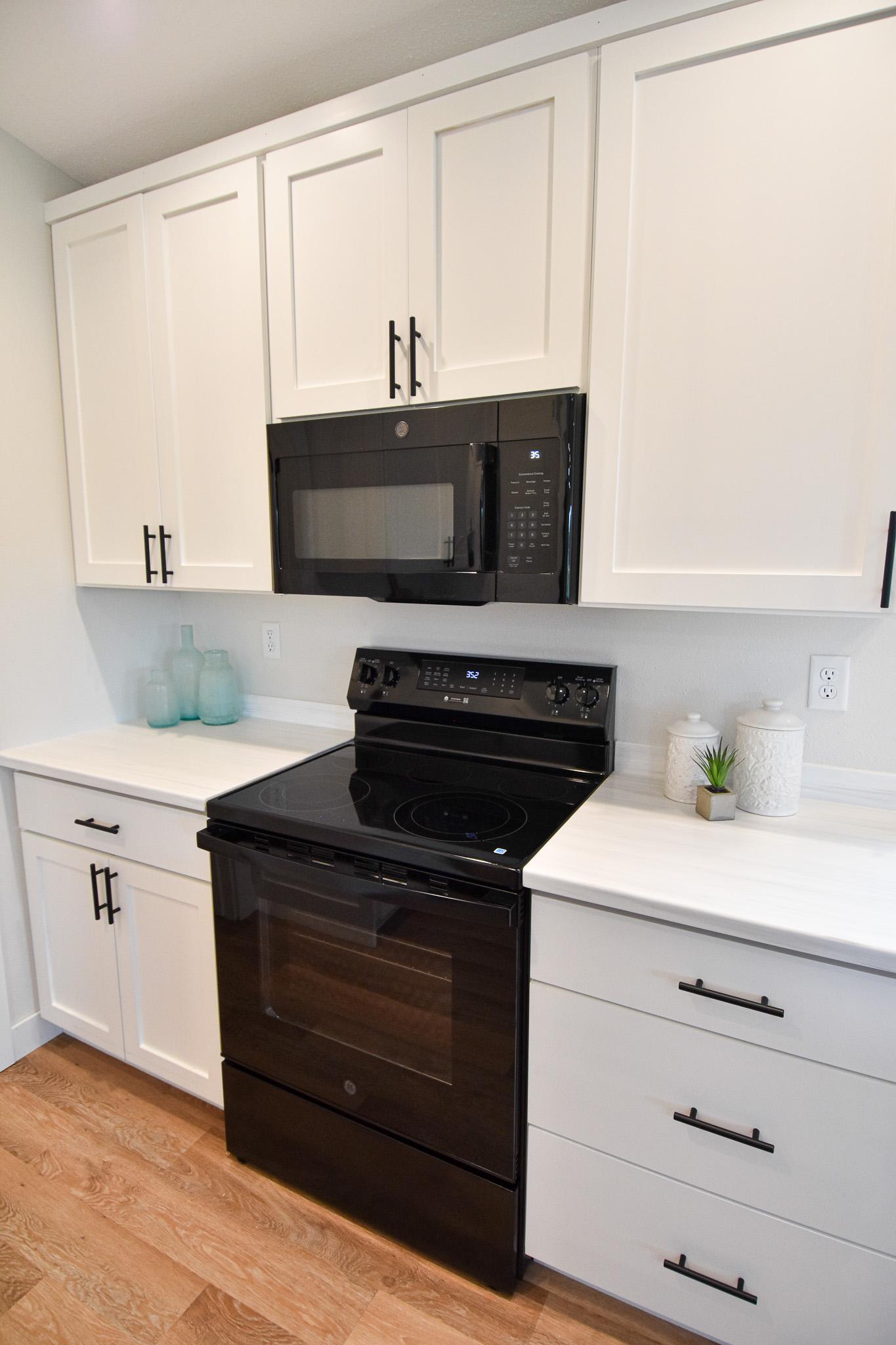 2024 townhouse for sale at 4363B State Hwy 11 in Karlstad, MN — 3 bed, 2 bath (photo 24 of 48)