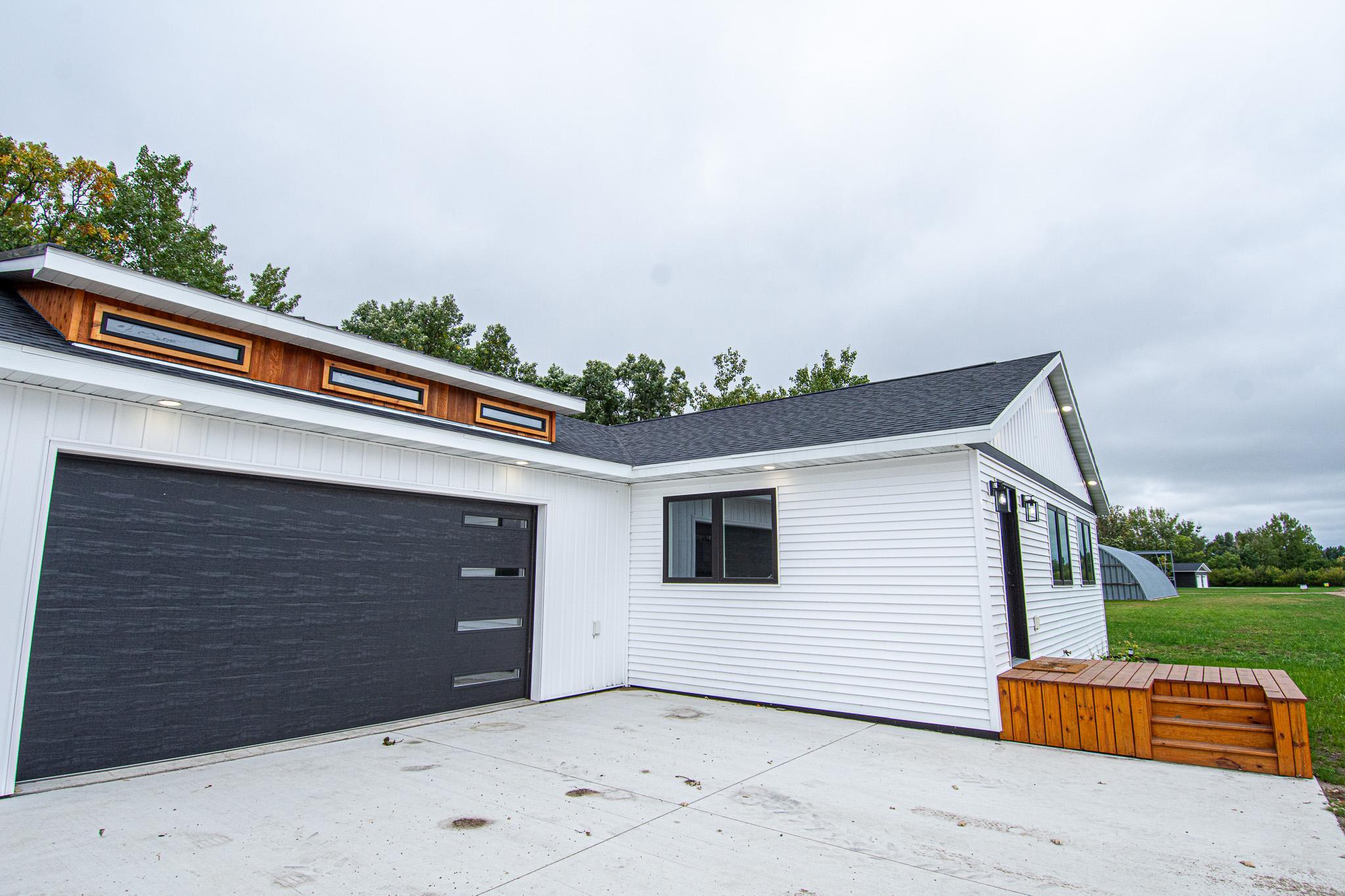 2024 townhouse for sale at 4363B State Hwy 11 in Karlstad, MN — 3 bed, 2 bath (photo 4 of 48)