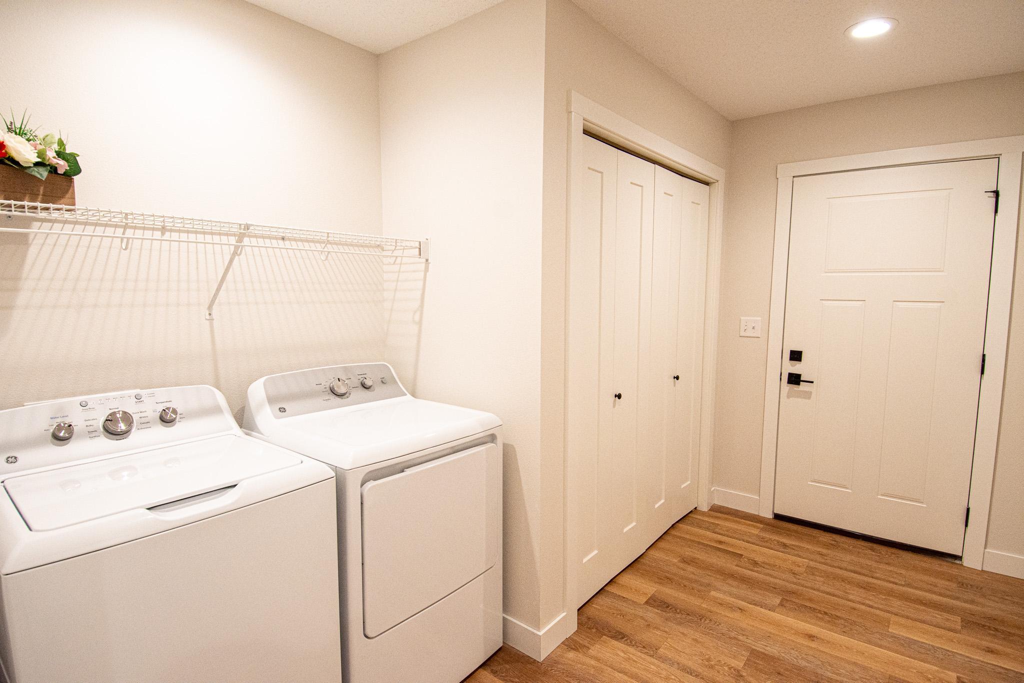 2024 townhouse for sale at 4363B State Hwy 11 in Karlstad, MN — 3 bed, 2 bath (photo 36 of 48)