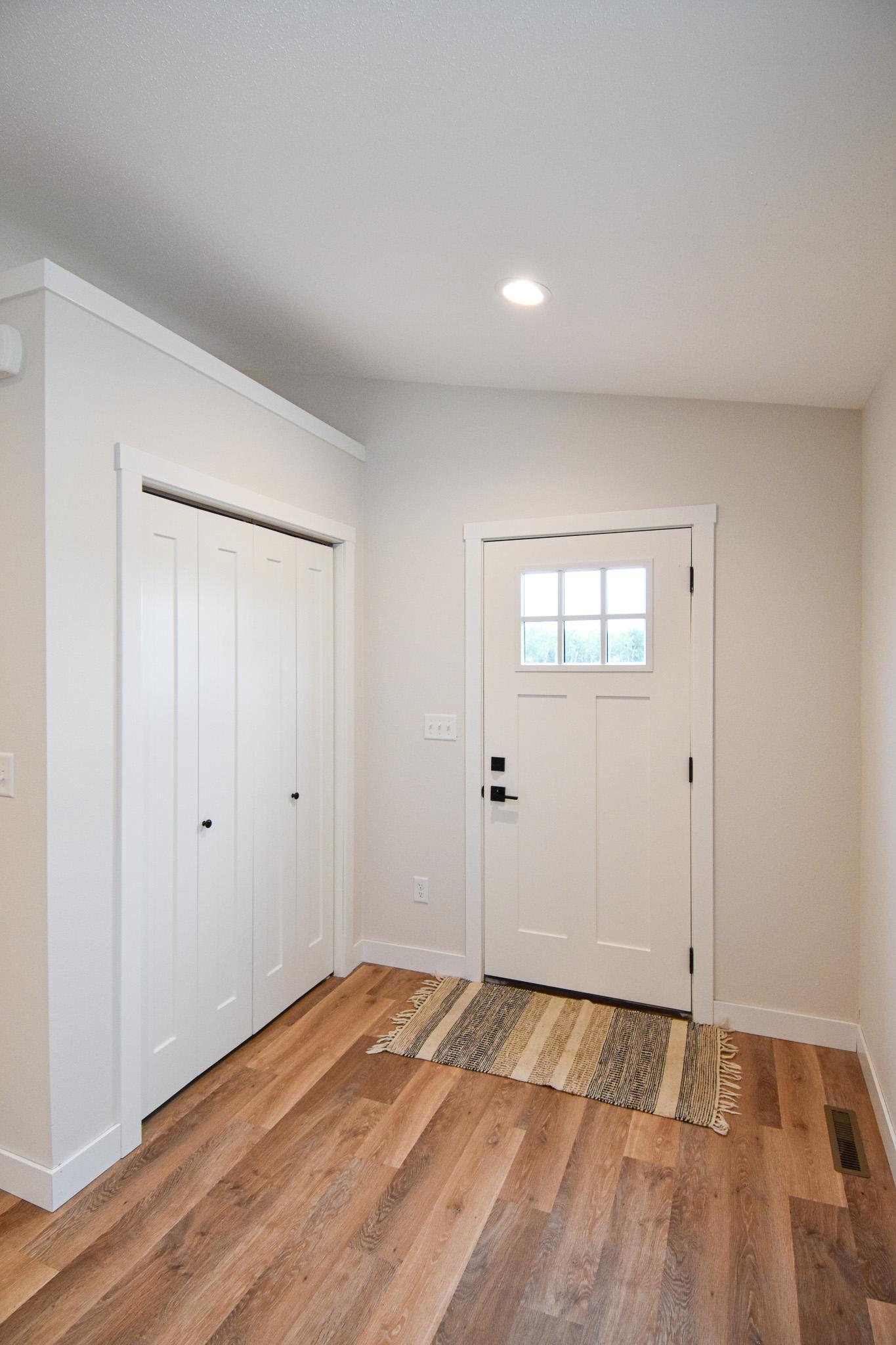 2024 townhouse for sale at 4363B State Hwy 11 in Karlstad, MN — 3 bed, 2 bath (photo 10 of 48)
