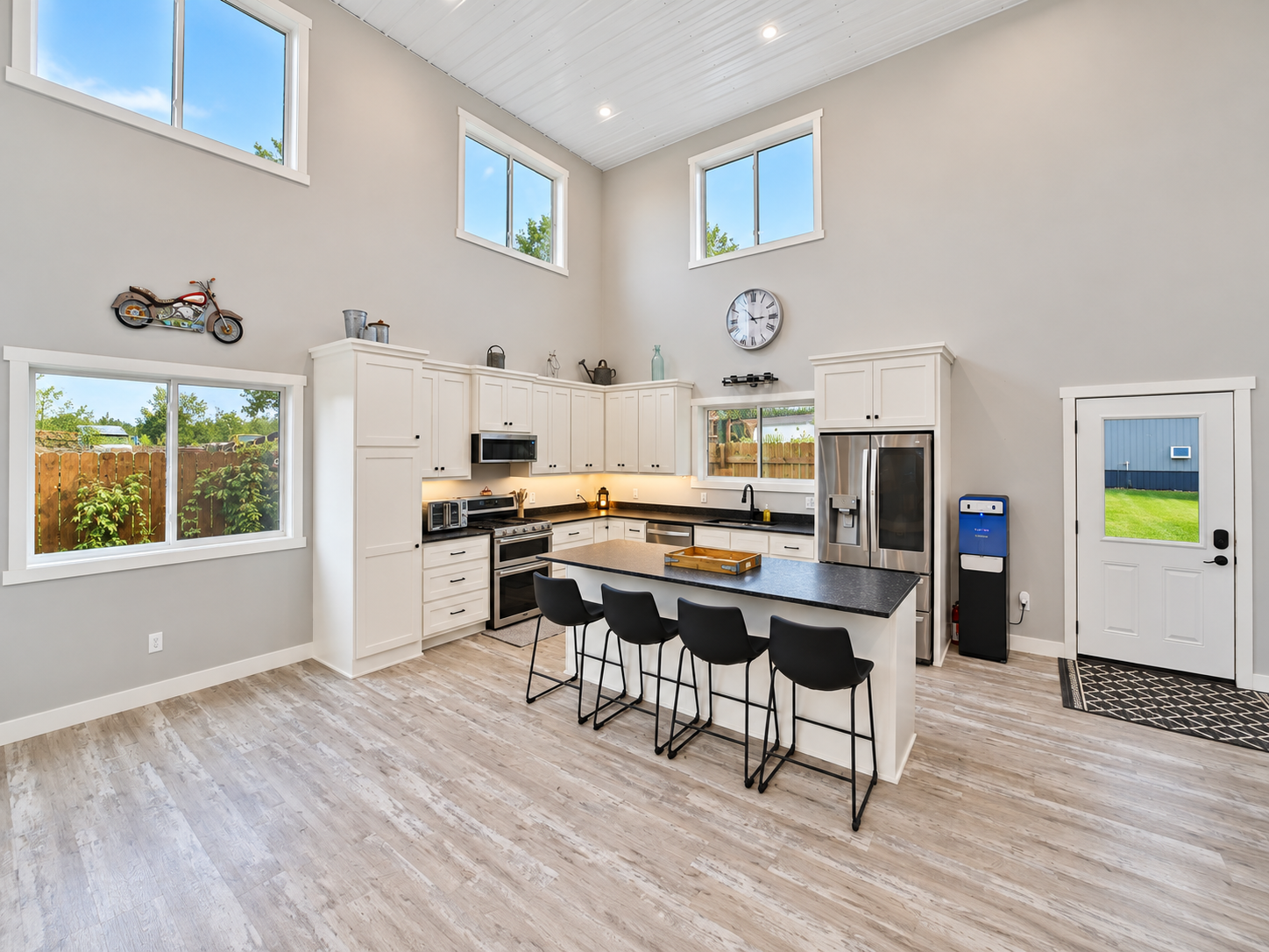 2021 single family home for sale at 13148 Fawn Lake Road in Crosslake, MN — 3 bed, 3 bath (photo 2 of 43)