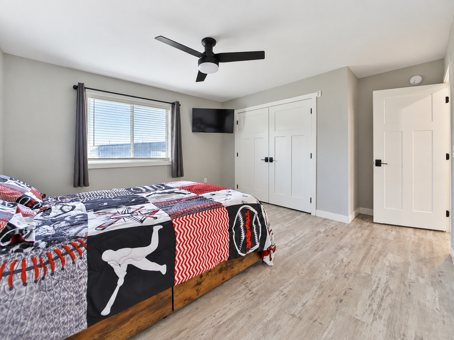 2021 single family home for sale at 13148 Fawn Lake Road in Crosslake, MN — 3 bed, 3 bath (photo 16 of 43)