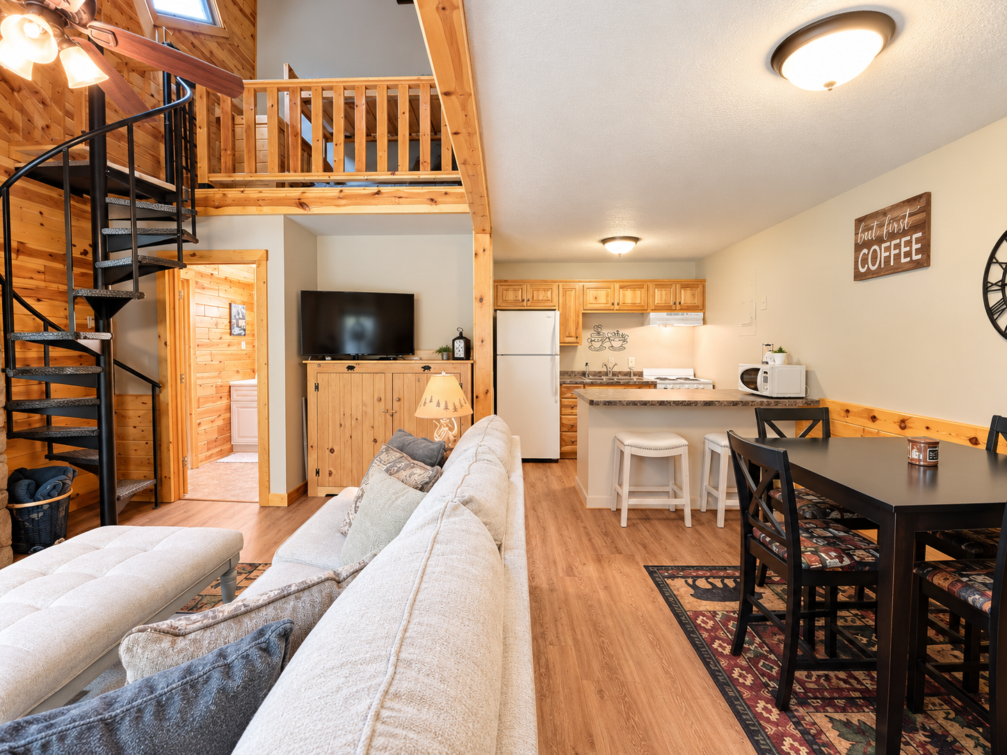 1974 townhouse for sale at 315 Quadna Mountain Road in Hill City, MN — 2 bed, 1 bath (photo 5 of 35)