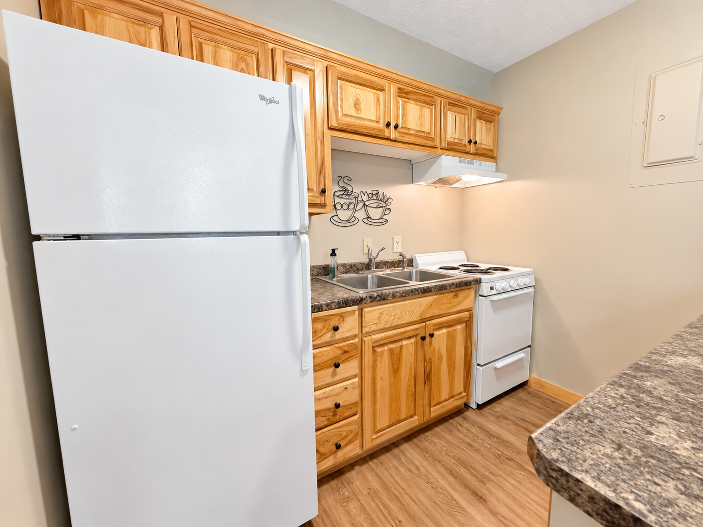 1974 townhouse for sale at 315 Quadna Mountain Road in Hill City, MN — 2 bed, 1 bath (photo 7 of 35)