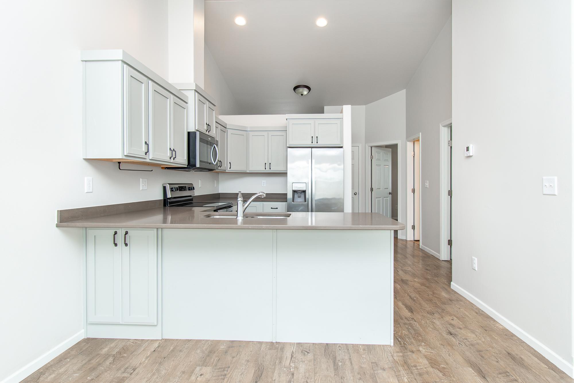 2016 twin home for sale at 5913 58th Avenue S in Fargo, ND — 4 bed, 2 bath (photo 11 of 49)