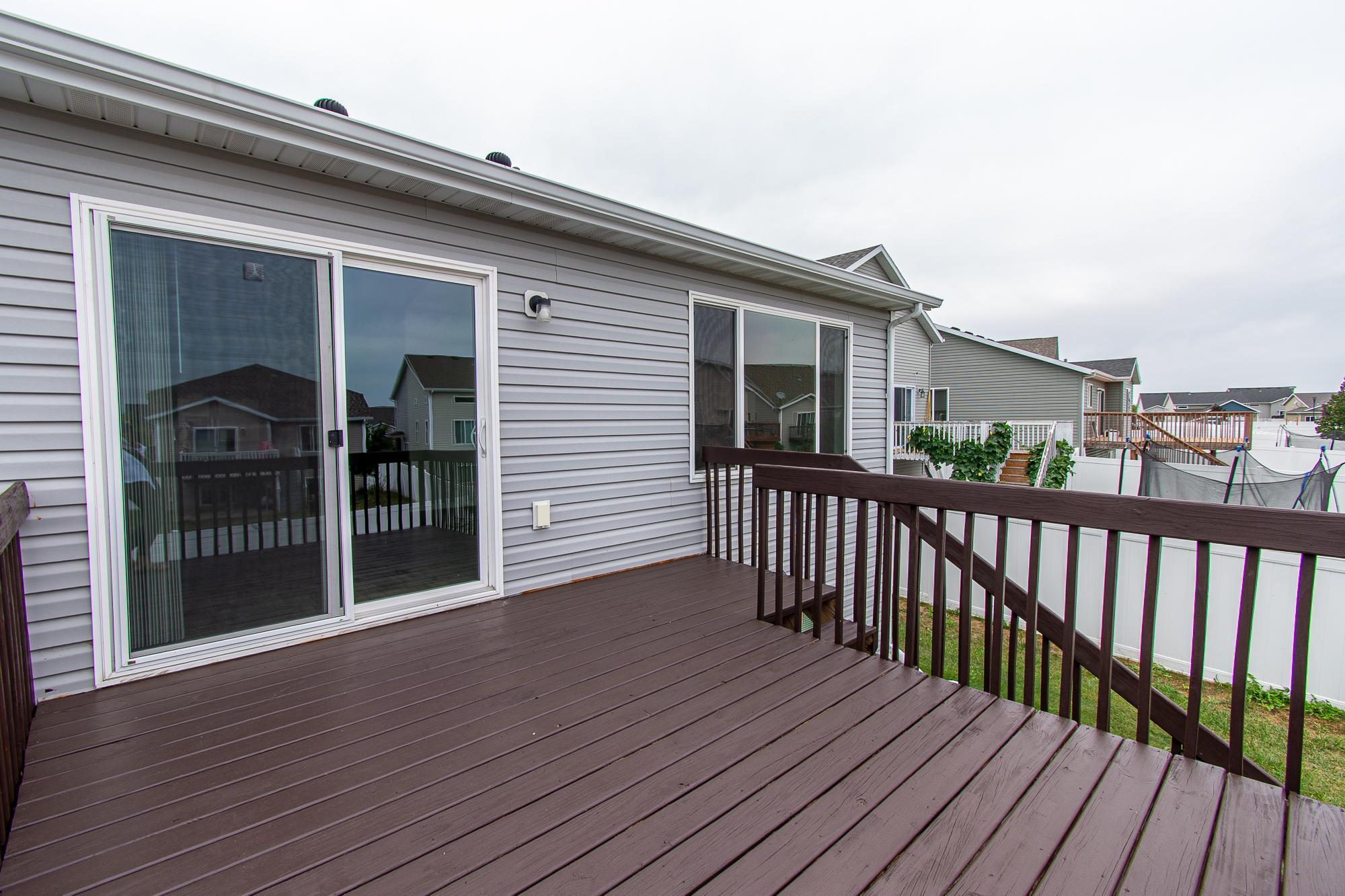 2016 twin home for sale at 5913 58th Avenue S in Fargo, ND — 4 bed, 2 bath (photo 41 of 49)