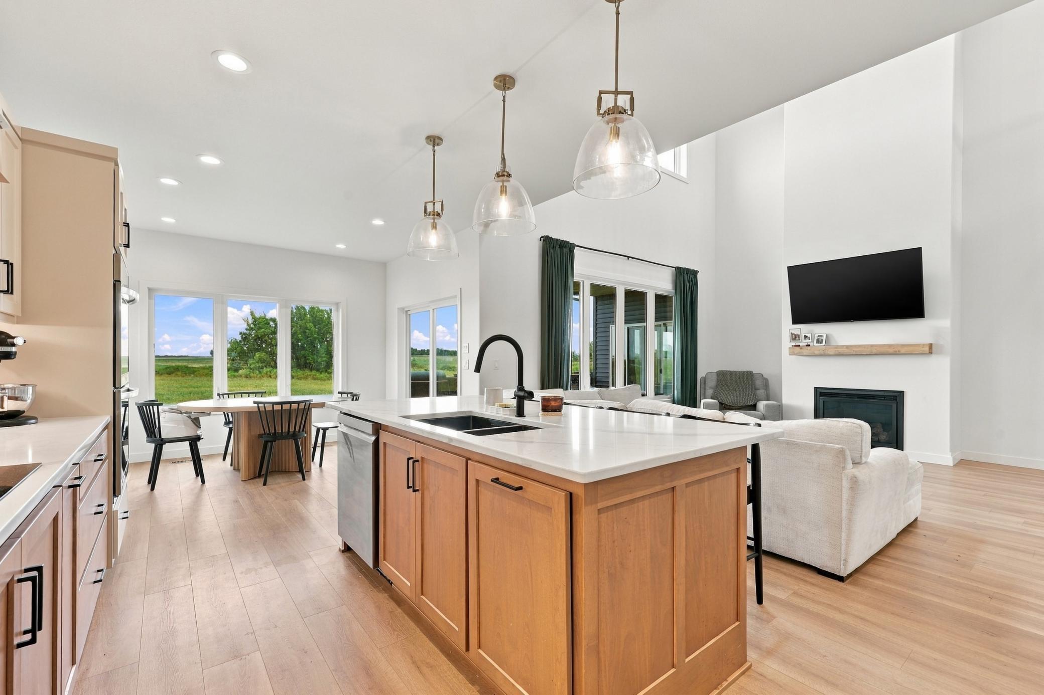 2025 single family home for sale at 520 200th Street S in Hawley, MN — 5 bed, 3 bath (photo 16 of 76)
