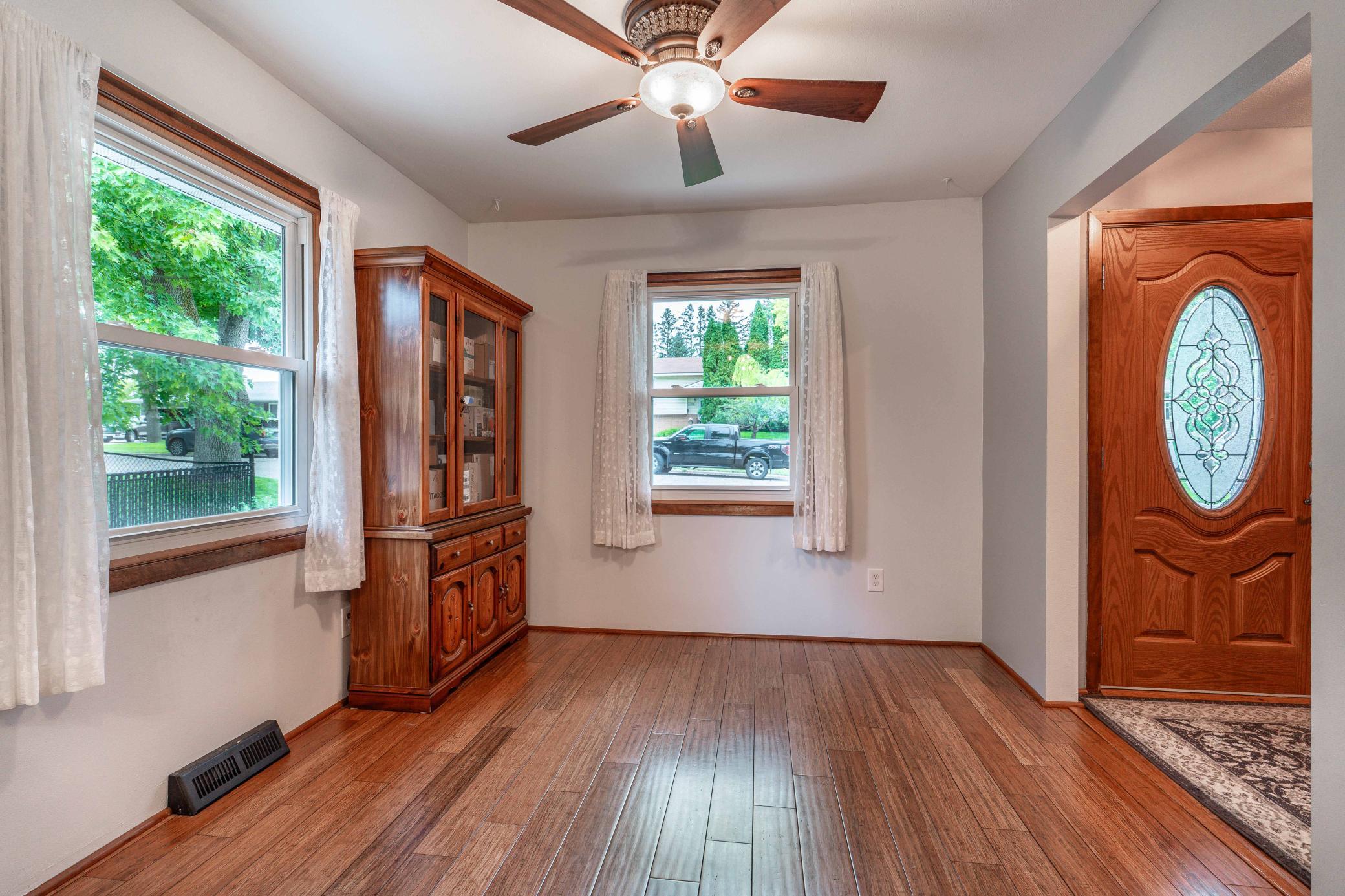 1970 single family home for sale at 717 W Beech Avenue in Fergus Falls, MN — 4 bed, 2 bath (photo 25 of 63)