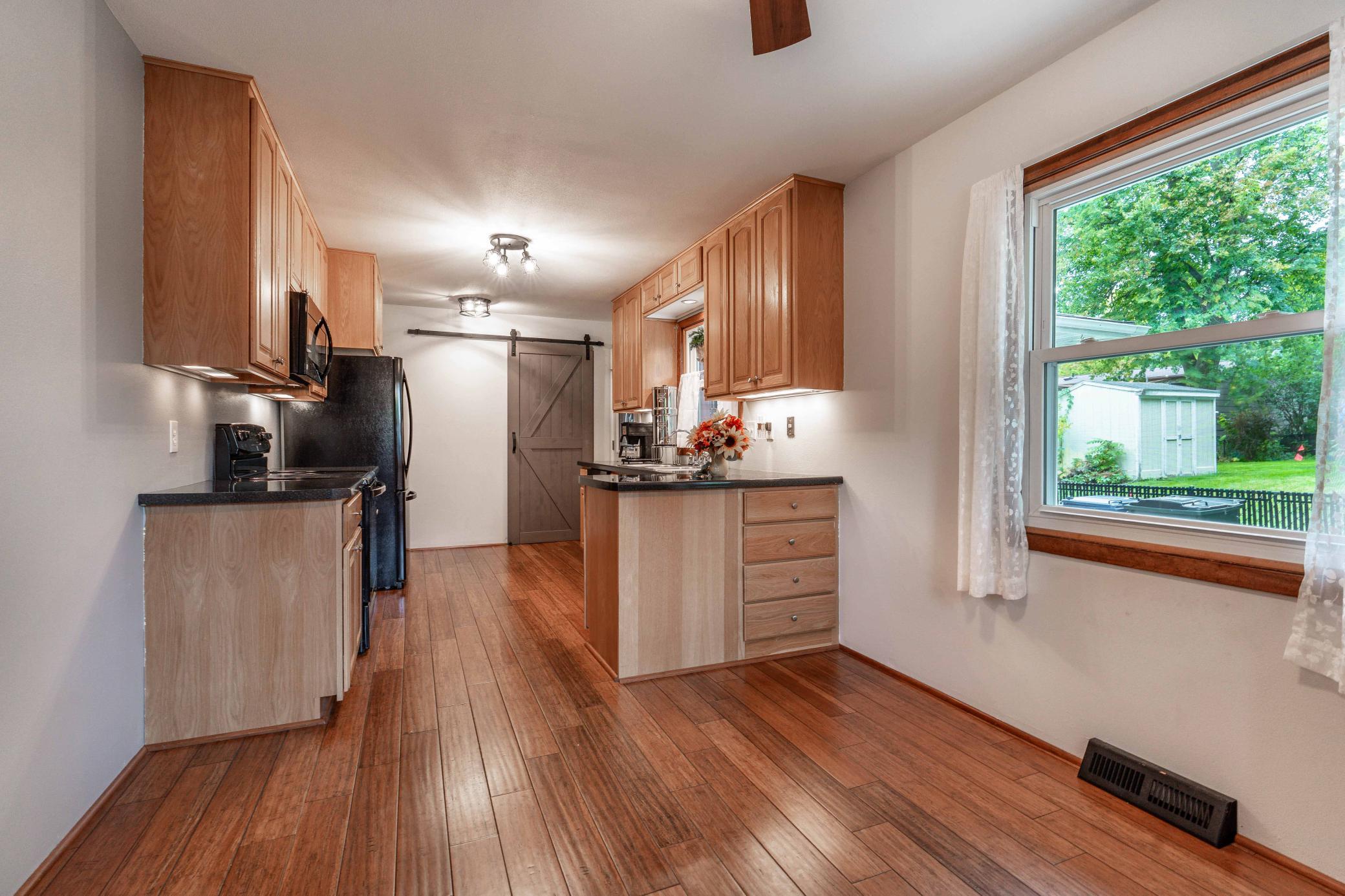 1970 single family home for sale at 717 W Beech Avenue in Fergus Falls, MN — 4 bed, 2 bath (photo 26 of 63)