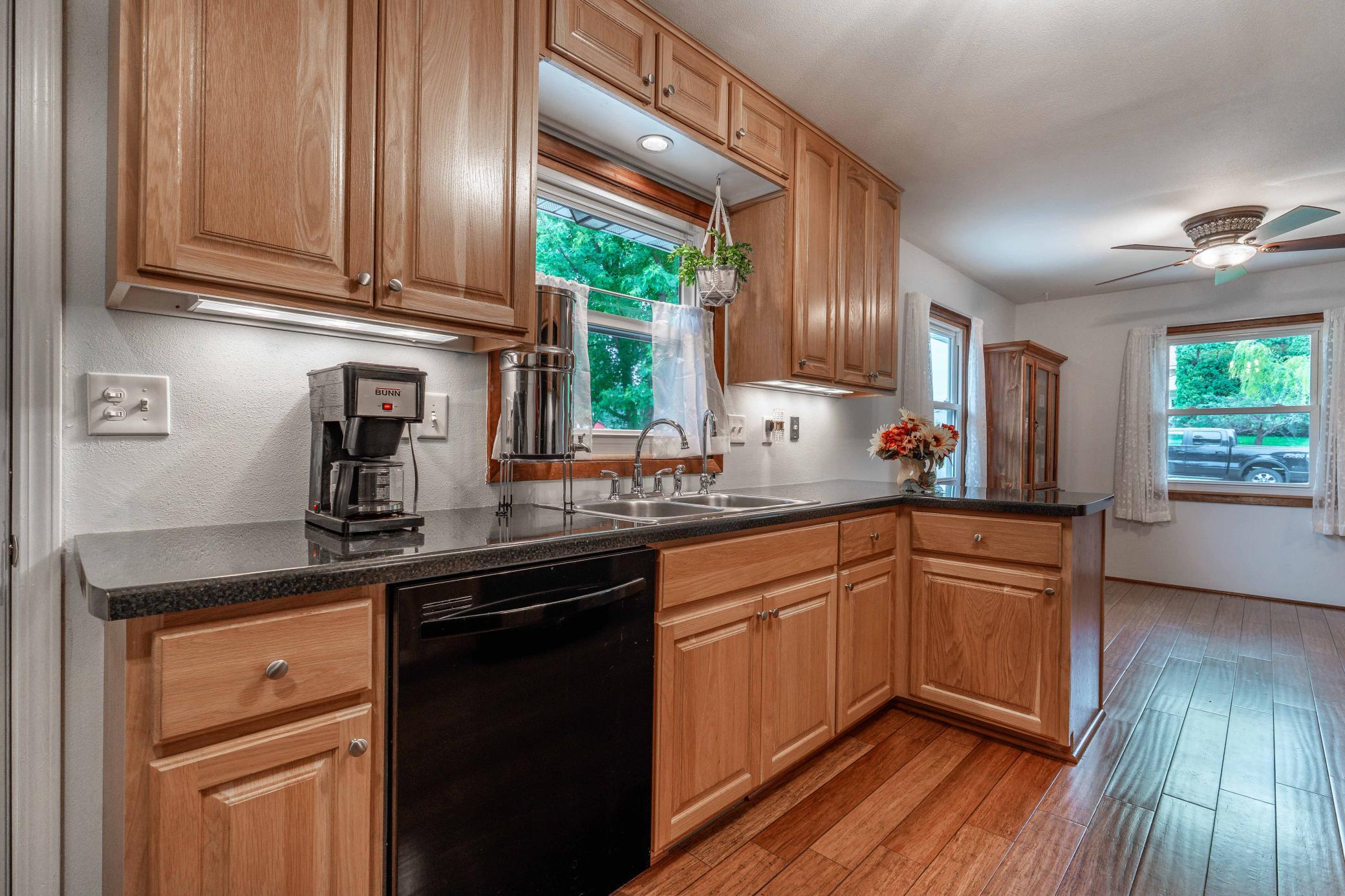 1970 single family home for sale at 717 W Beech Avenue in Fergus Falls, MN — 4 bed, 2 bath (photo 29 of 63)