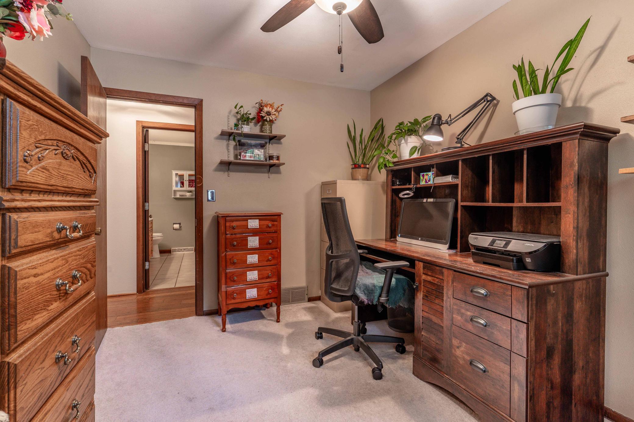 1970 single family home for sale at 717 W Beech Avenue in Fergus Falls, MN — 4 bed, 2 bath (photo 37 of 63)