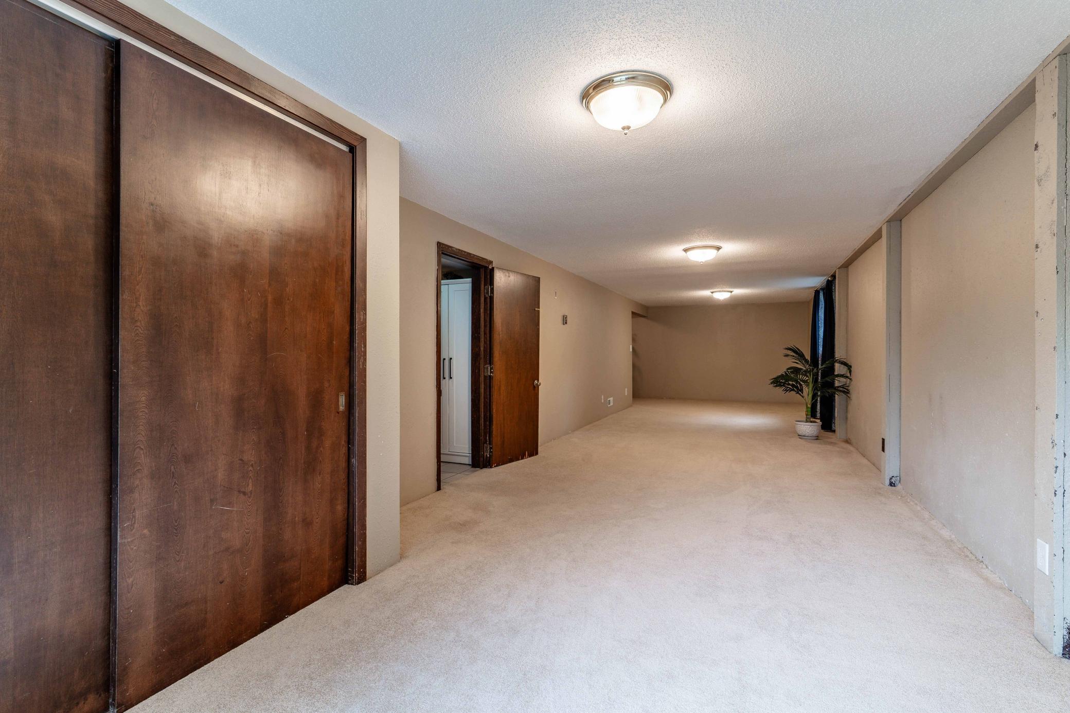1970 single family home for sale at 717 W Beech Avenue in Fergus Falls, MN — 4 bed, 2 bath (photo 45 of 63)