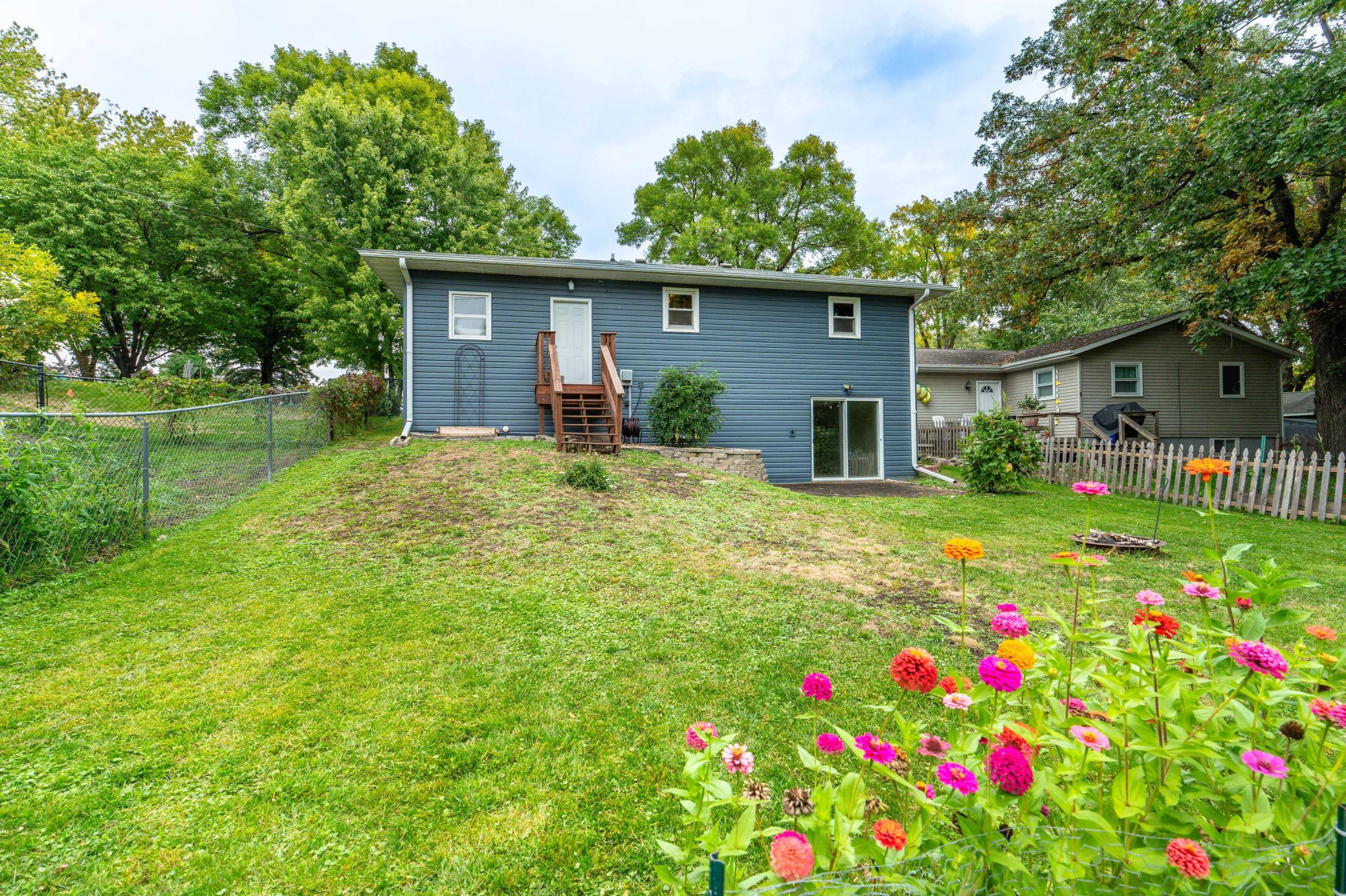 1970 single family home for sale at 717 W Beech Avenue in Fergus Falls, MN — 4 bed, 2 bath (photo 9 of 63)