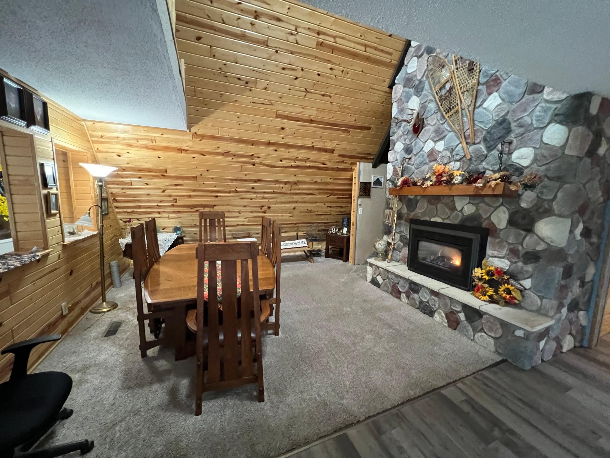 1979 single family home for sale at 1629 4th Street NW in Baudette, MN — 4 bed, 3 bath (photo 21 of 36)