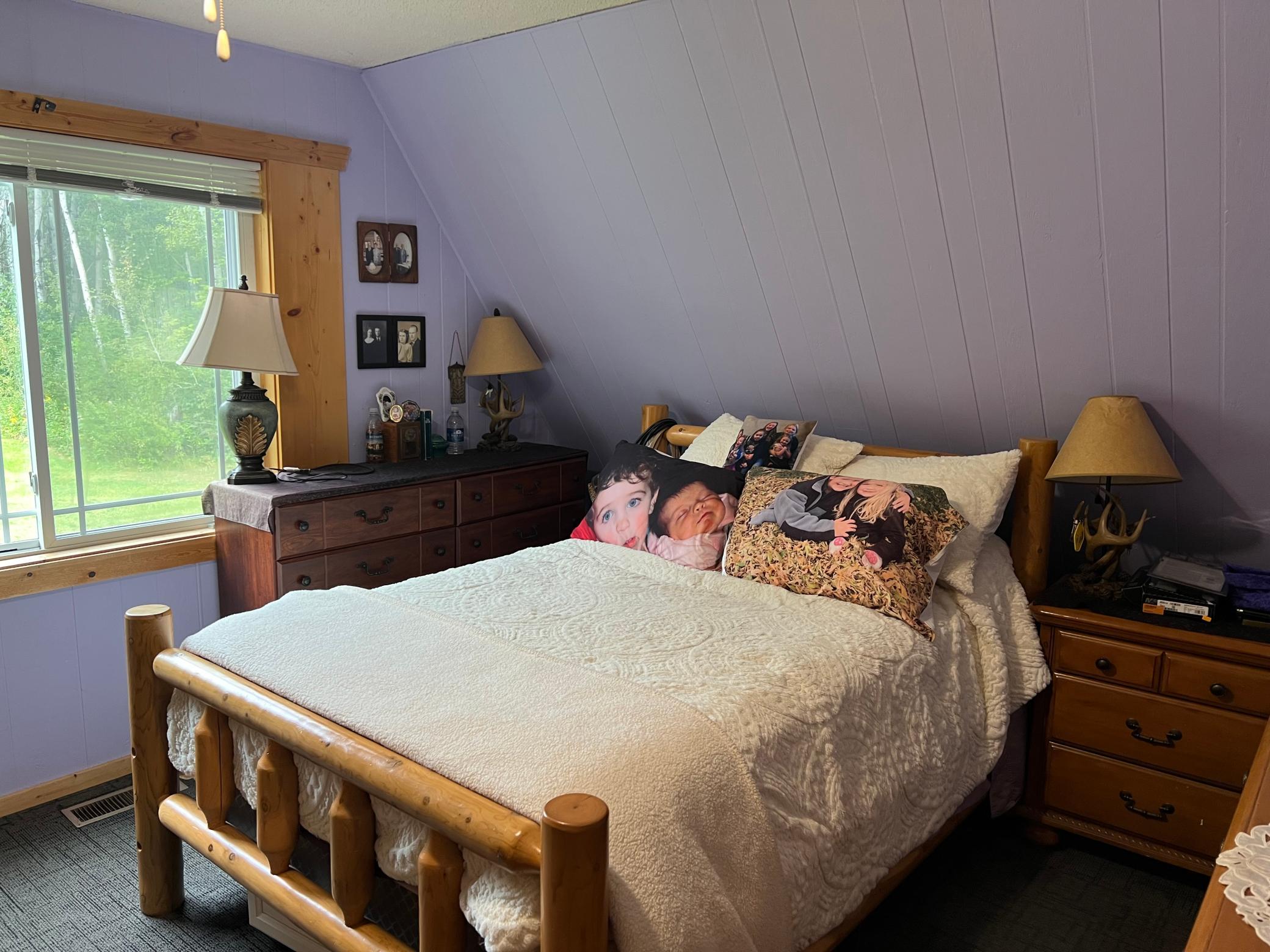 1979 single family home for sale at 1629 4th Street NW in Baudette, MN — 4 bed, 3 bath (photo 4 of 36)