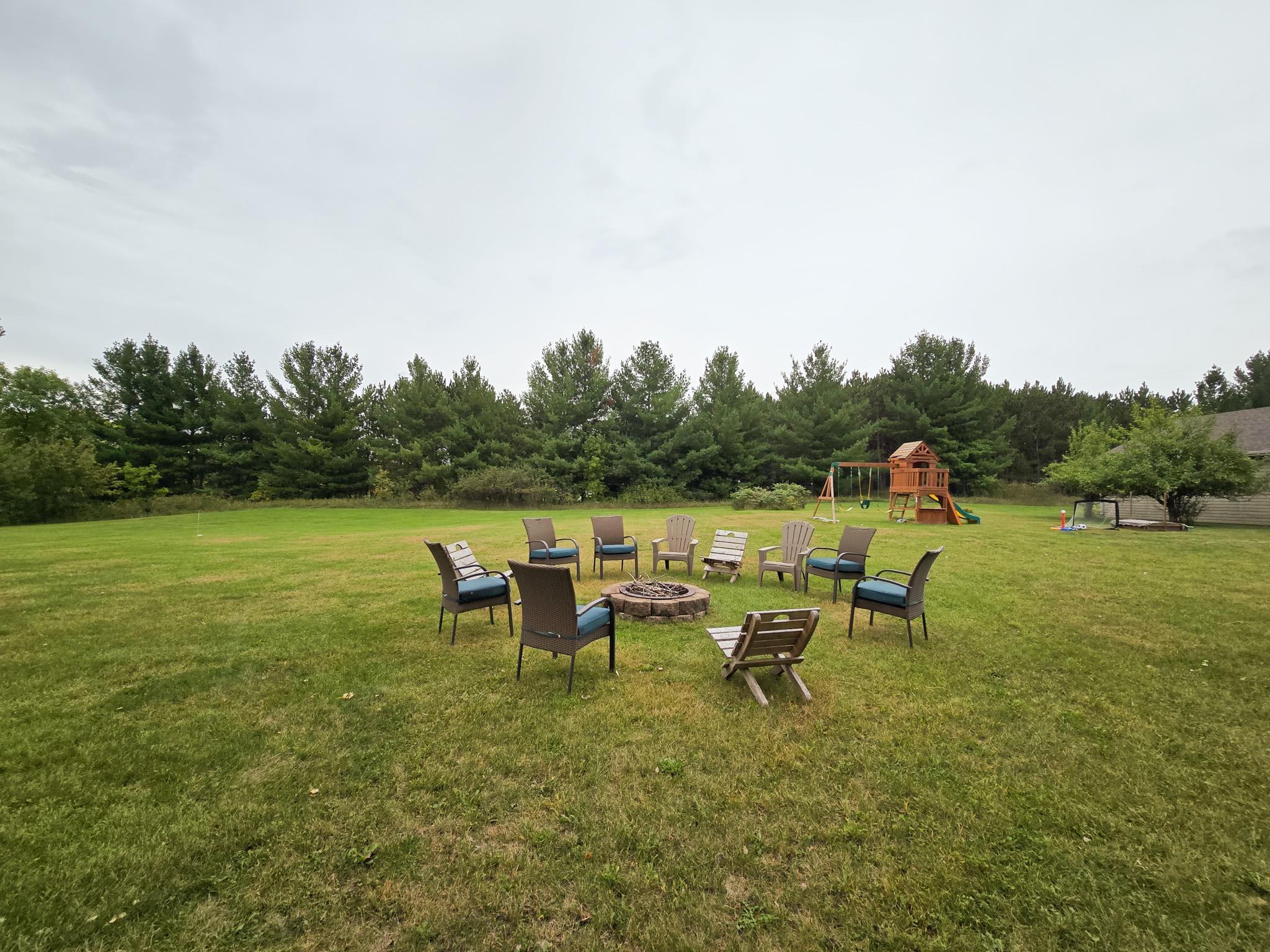 2002 single family home for sale at 12980 Carow Circle in Frazee, MN — 4 bed, 2 bath (photo 28 of 42)