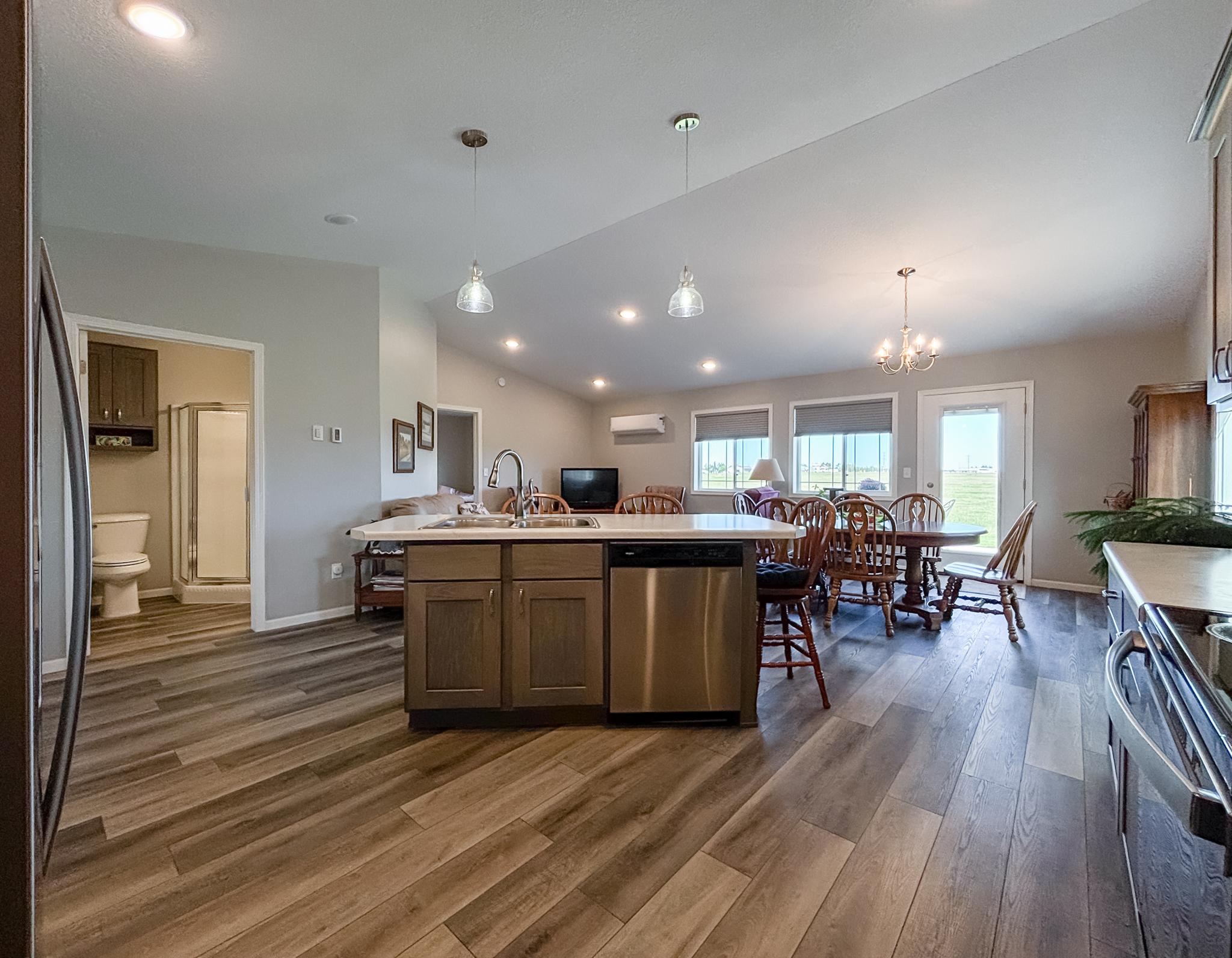 2022 townhouse for sale at 1615 30th Street NW, Unit 17 in Bemidji, MN — 2 bed, 2 bath (photo 16 of 24)