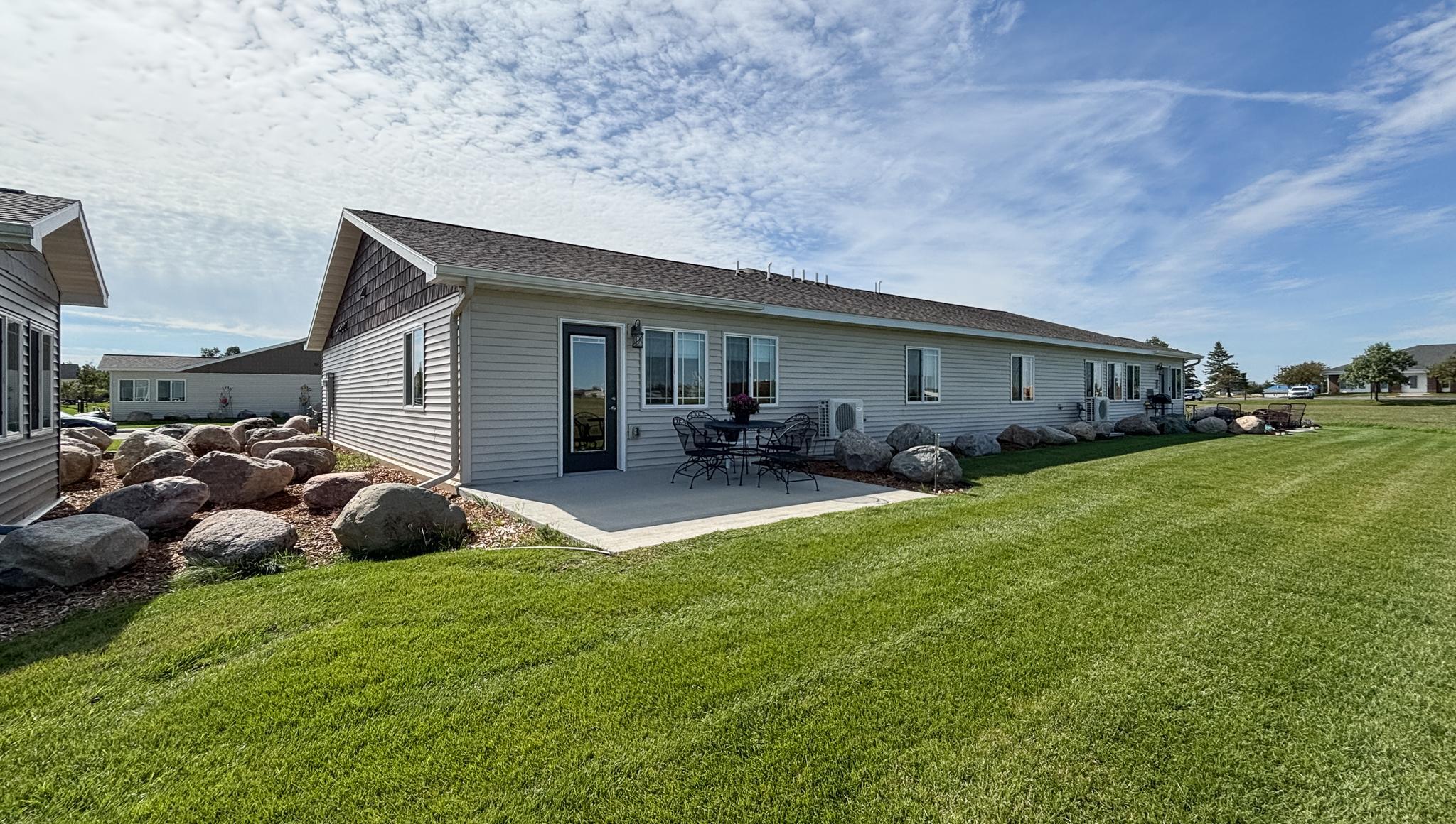 2022 townhouse for sale at 1615 30th Street NW, Unit 17 in Bemidji, MN — 2 bed, 2 bath (photo 20 of 24)