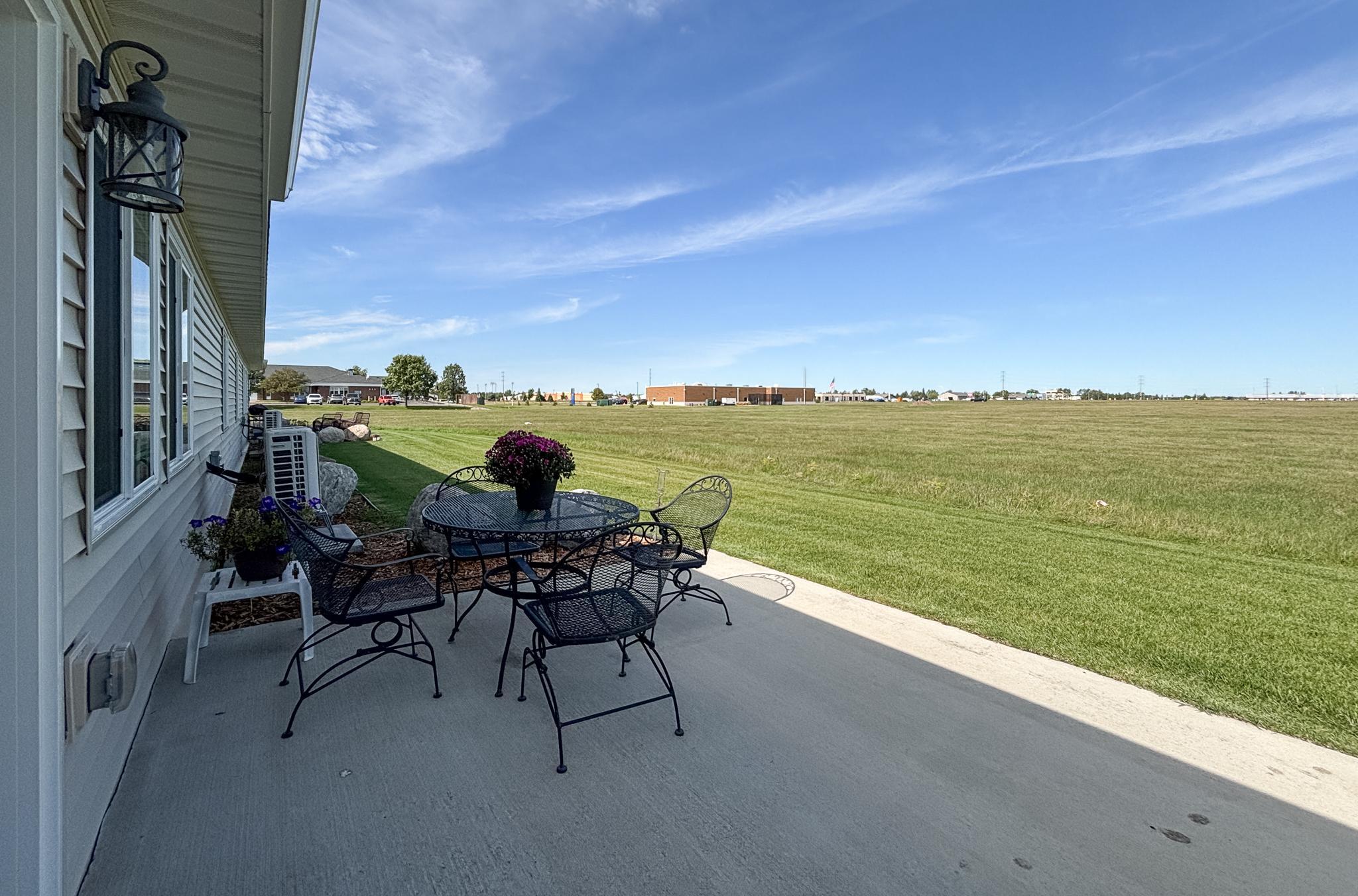 2022 townhouse for sale at 1615 30th Street NW, Unit 17 in Bemidji, MN — 2 bed, 2 bath (photo 21 of 24)