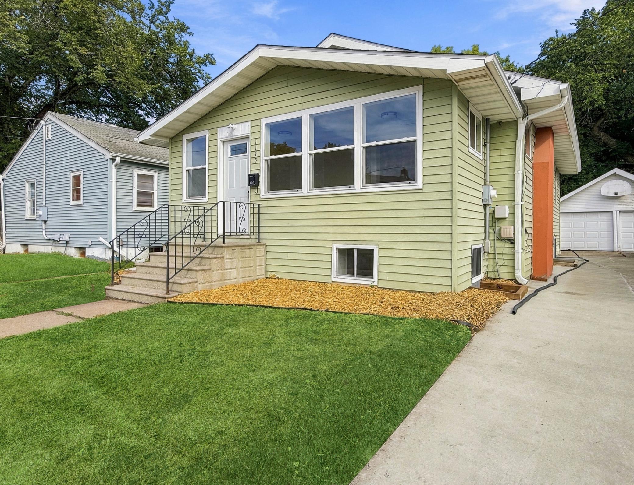 1145 9th Street N, Fargo, ND