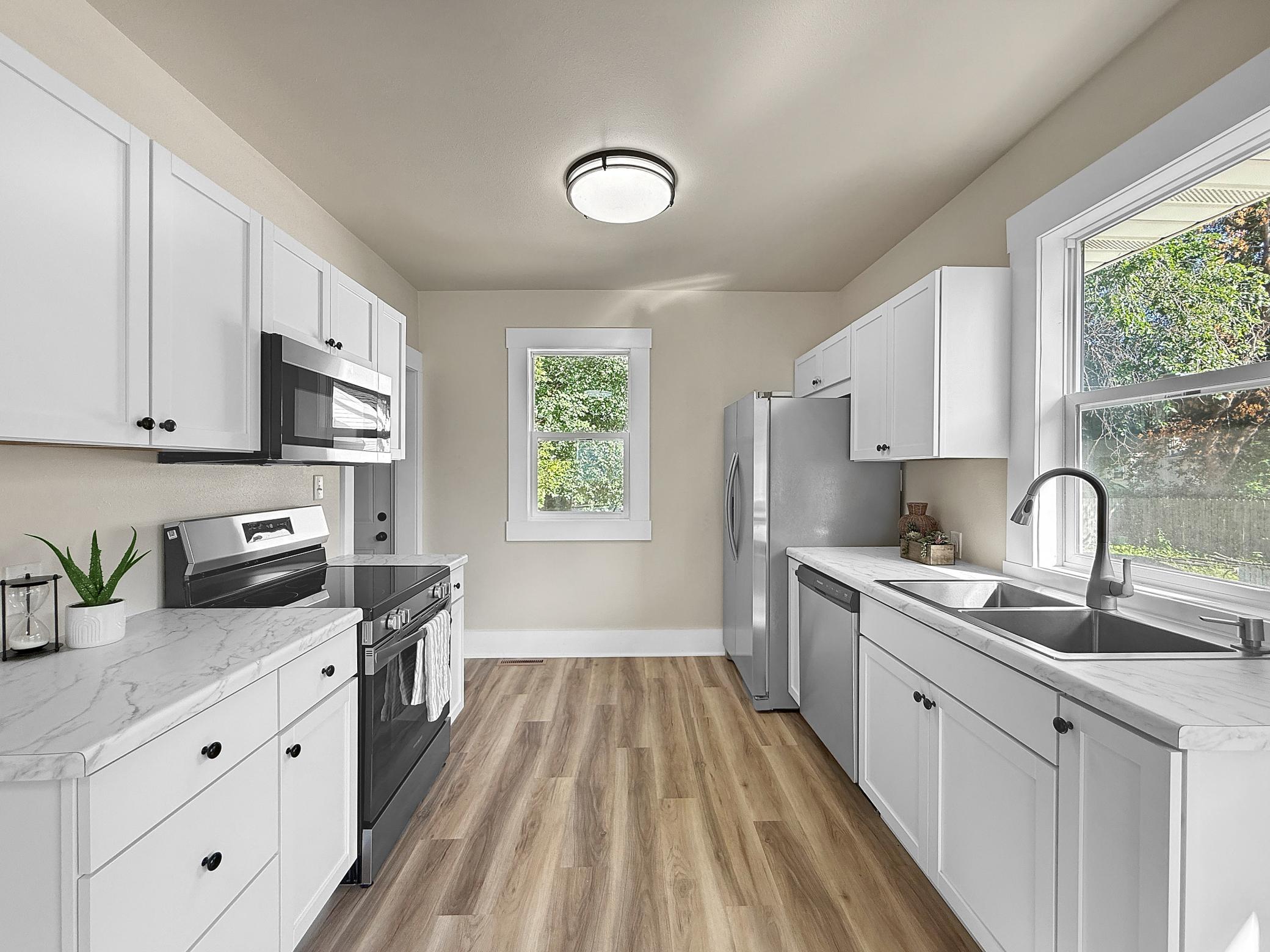 1920 single family home for sale at 1145 9th Street N in Fargo, ND — 4 bed, 2 bath (photo 11 of 33)