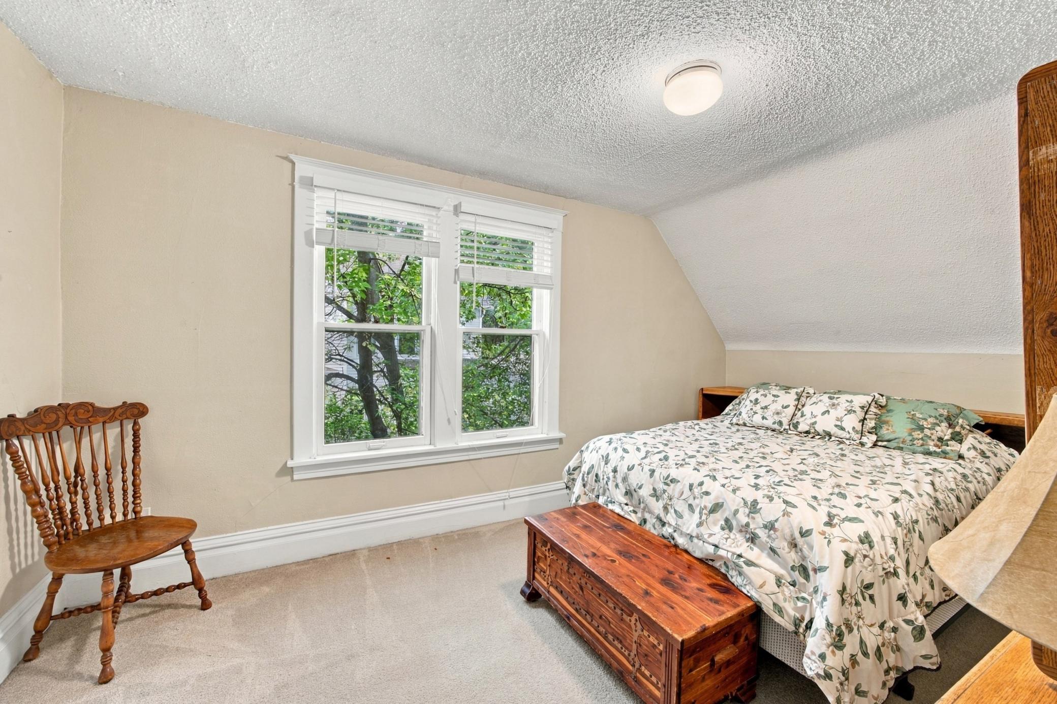 1916 single family home for sale at 1104 7th Street N in Fargo, ND — 4 bed, 3 bath (photo 17 of 46)