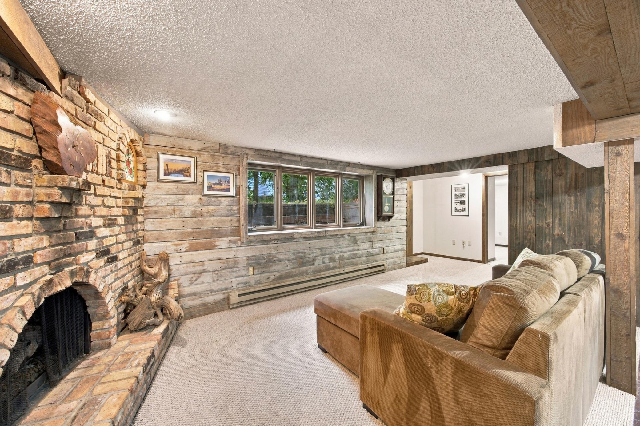 1916 single family home for sale at 1104 7th Street N in Fargo, ND — 4 bed, 3 bath (photo 23 of 46)