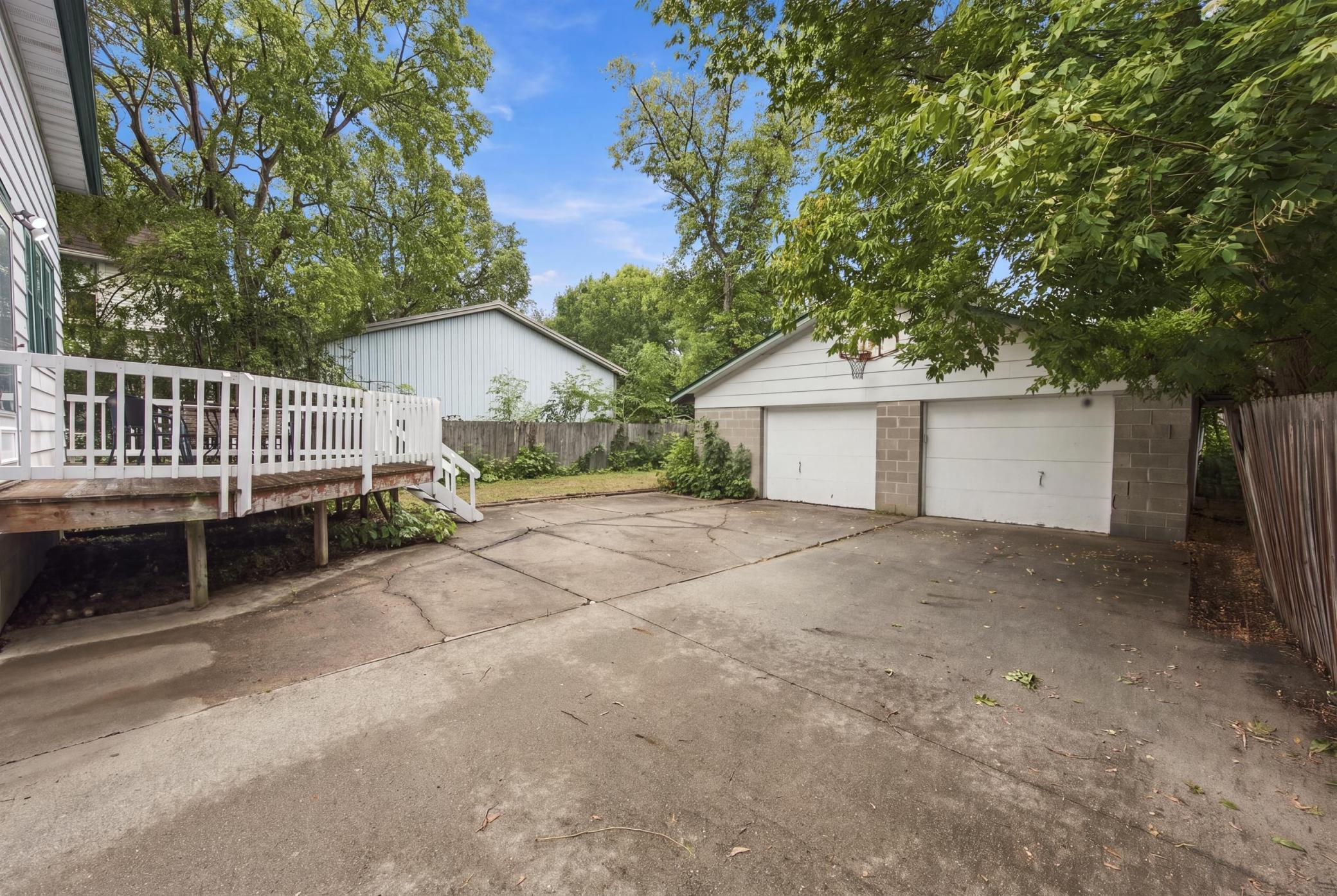 1916 single family home for sale at 1104 7th Street N in Fargo, ND — 4 bed, 3 bath (photo 29 of 46)