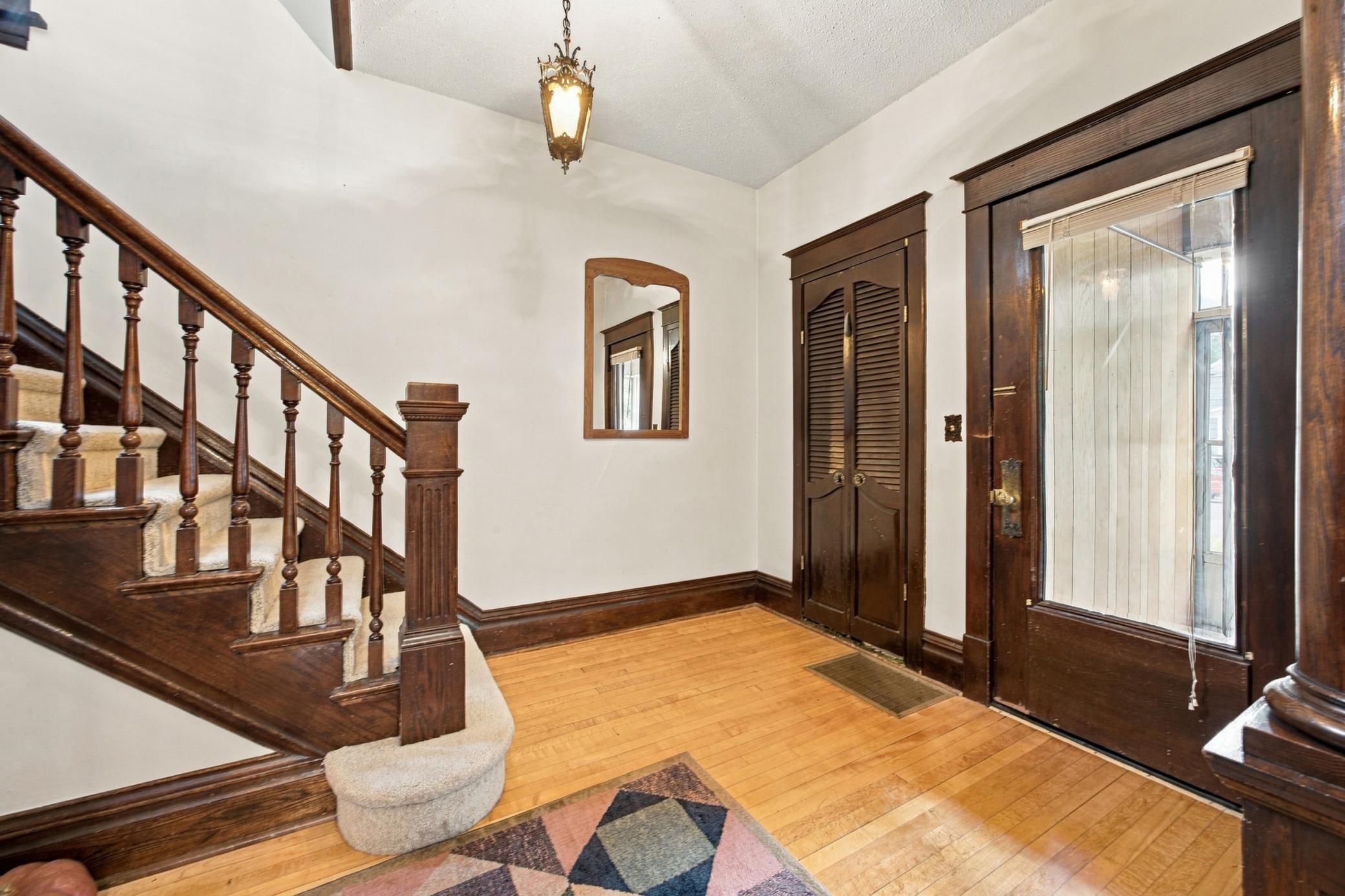 1916 single family home for sale at 1104 7th Street N in Fargo, ND — 4 bed, 3 bath (photo 4 of 46)