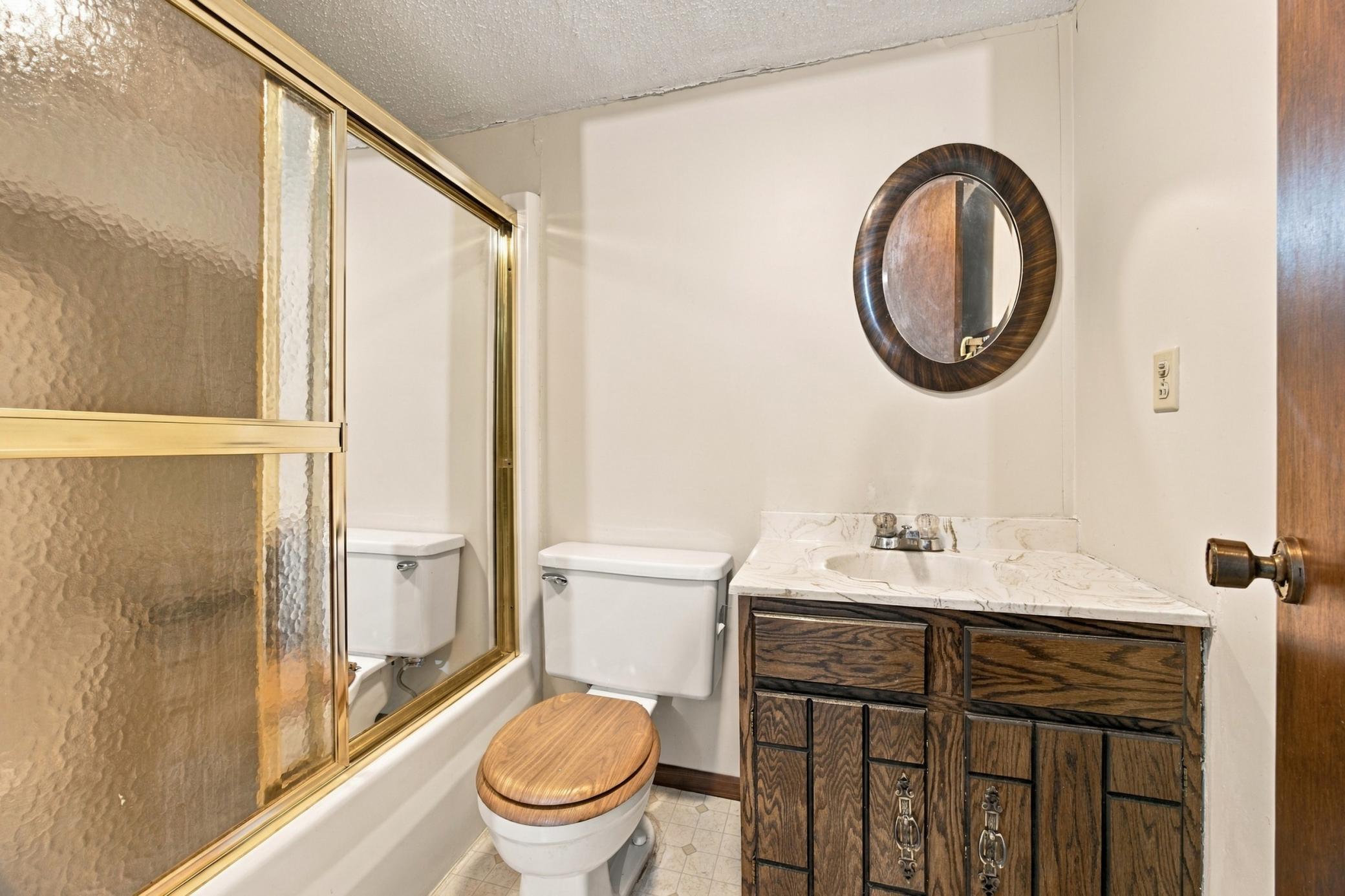 1916 single family home for sale at 1104 7th Street N in Fargo, ND — 4 bed, 3 bath (photo 35 of 46)
