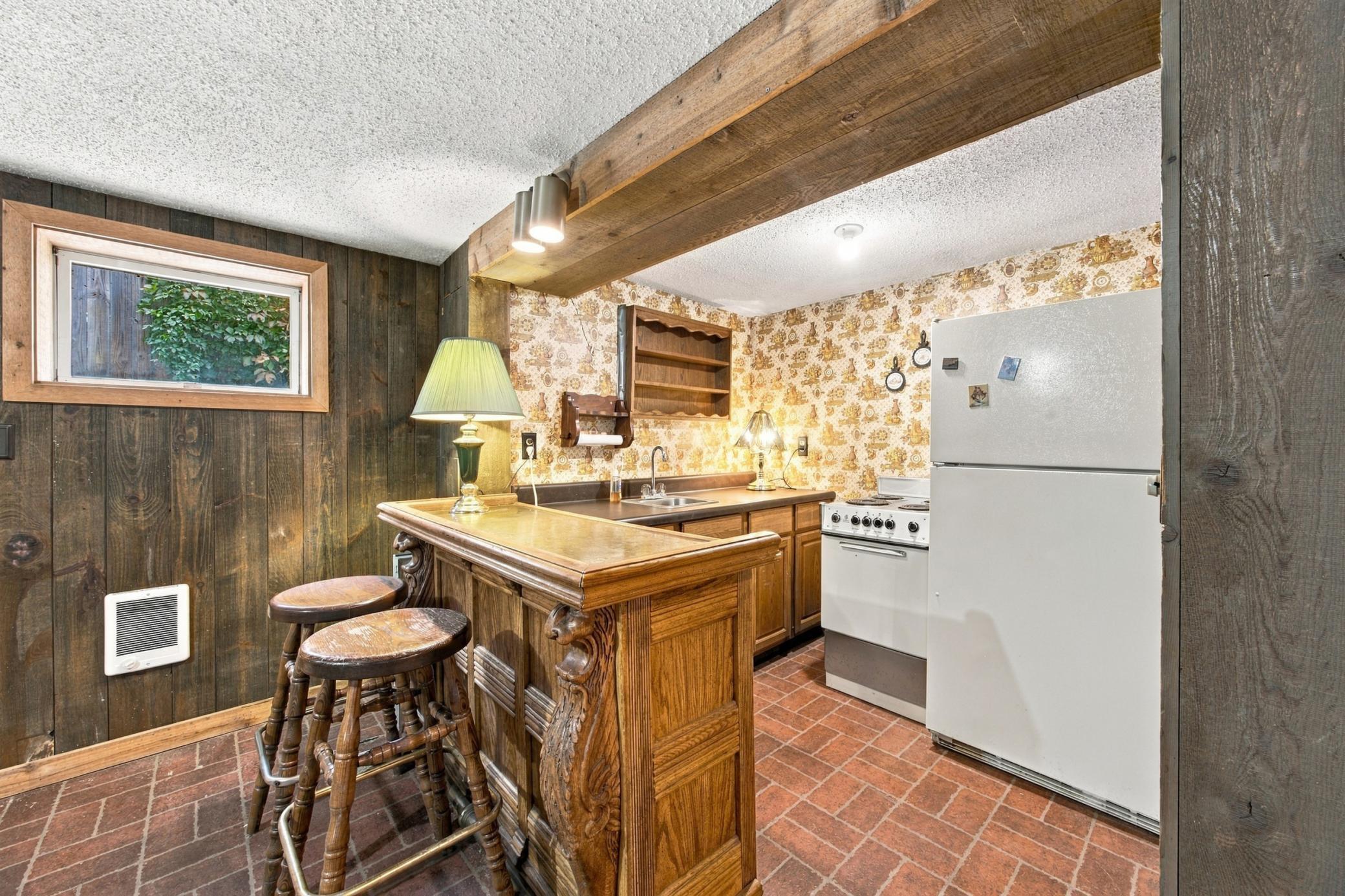 1916 single family home for sale at 1104 7th Street N in Fargo, ND — 4 bed, 3 bath (photo 36 of 46)