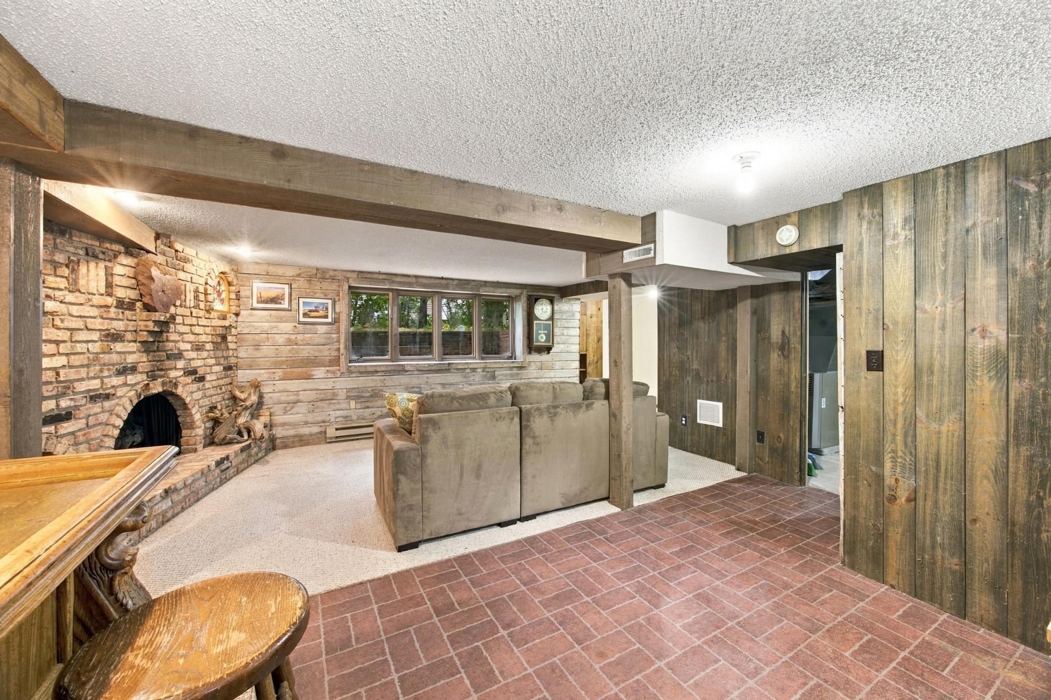 1916 single family home for sale at 1104 7th Street N in Fargo, ND — 4 bed, 3 bath (photo 38 of 46)