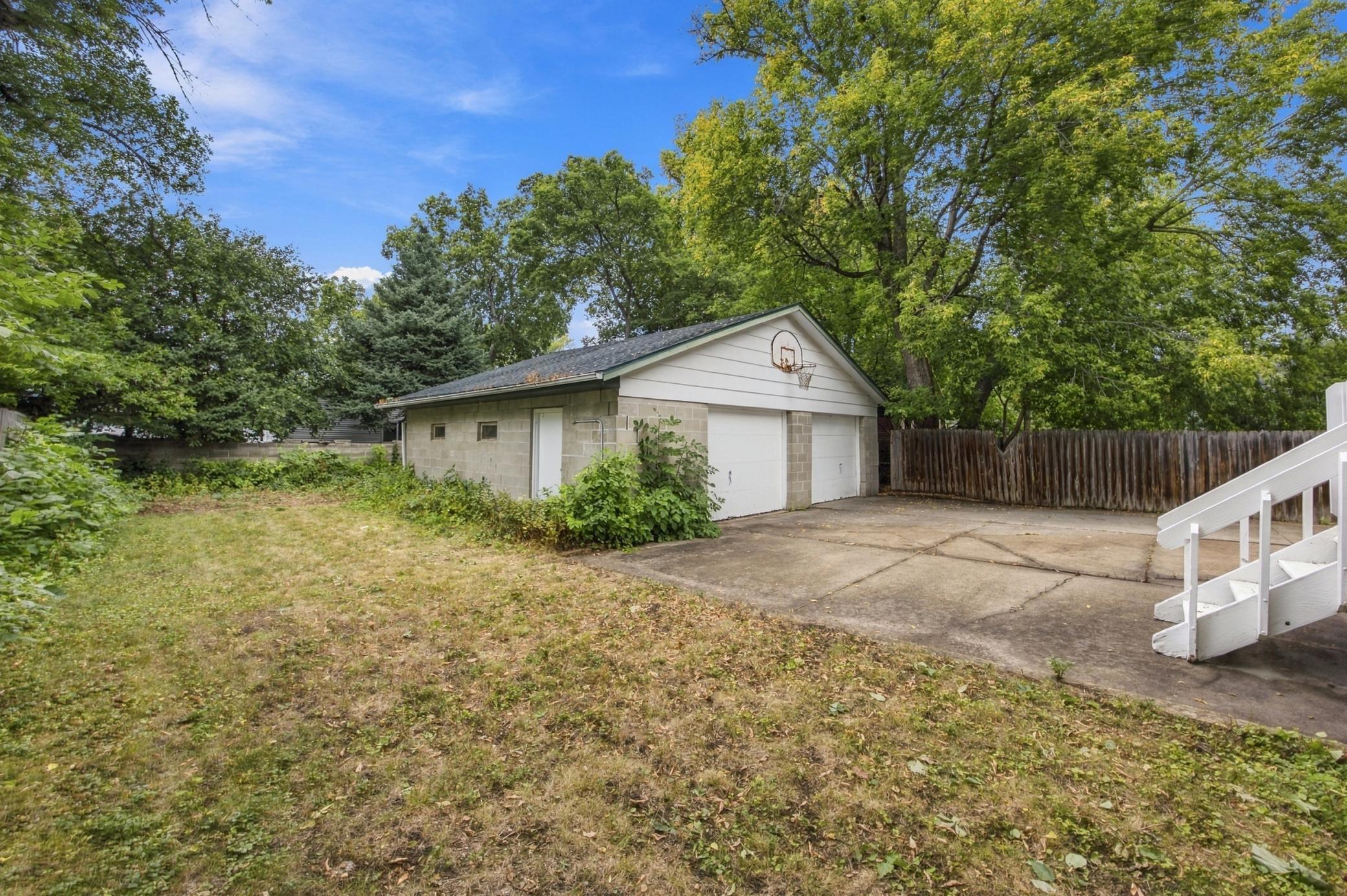 1916 single family home for sale at 1104 7th Street N in Fargo, ND — 4 bed, 3 bath (photo 40 of 46)