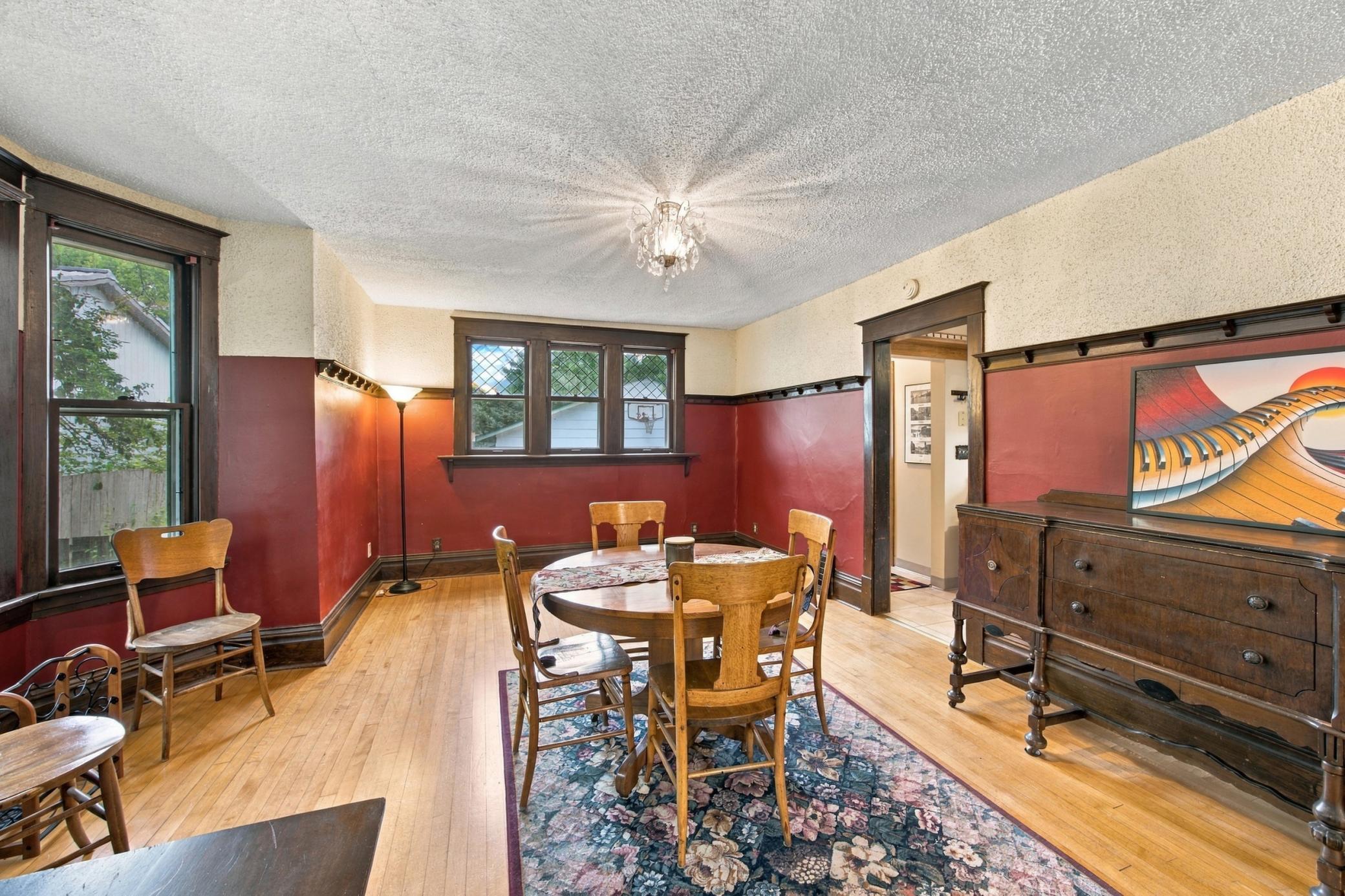 1916 single family home for sale at 1104 7th Street N in Fargo, ND — 4 bed, 3 bath (photo 8 of 46)